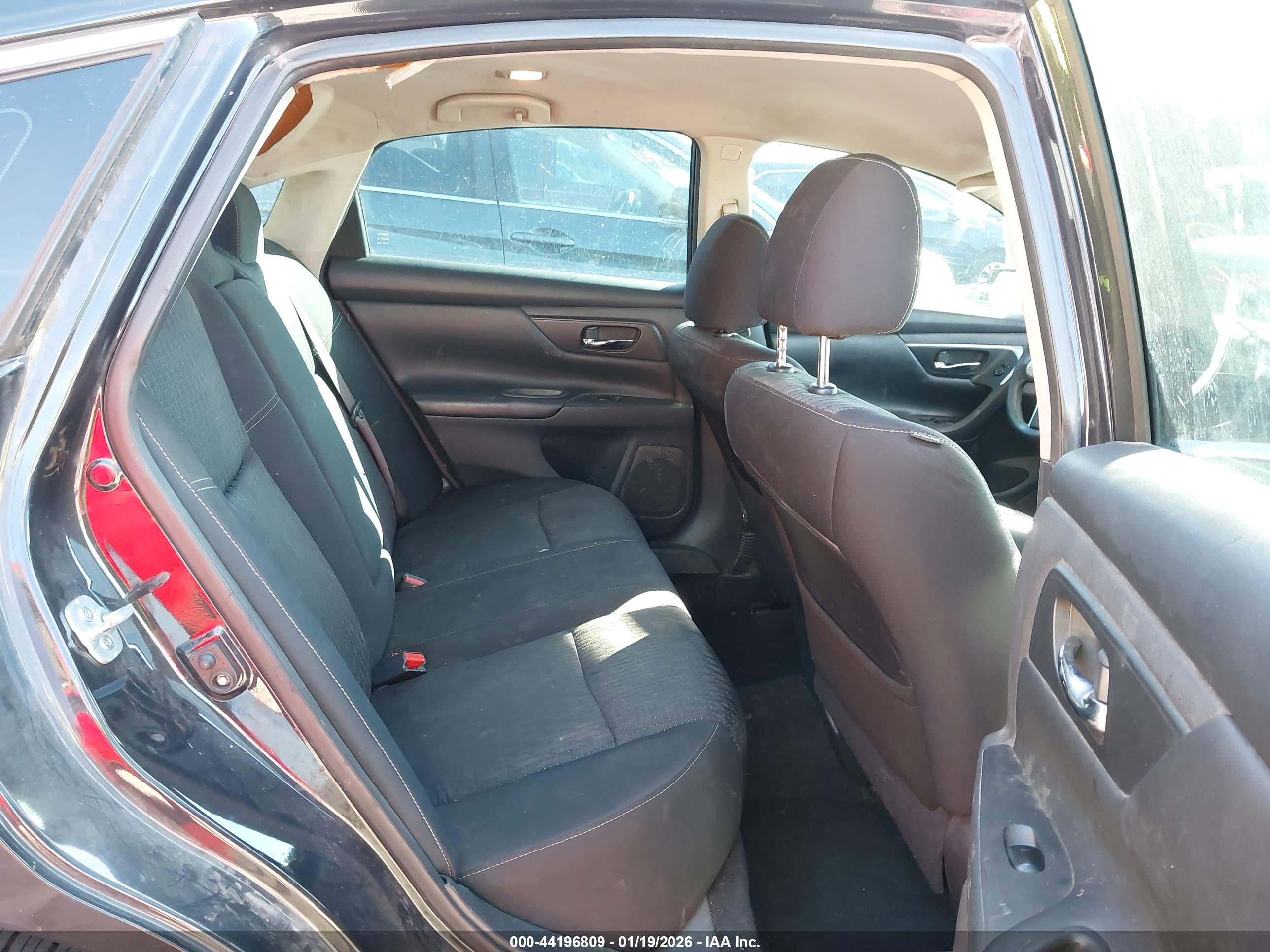 NISSAN ALTIMA image 8