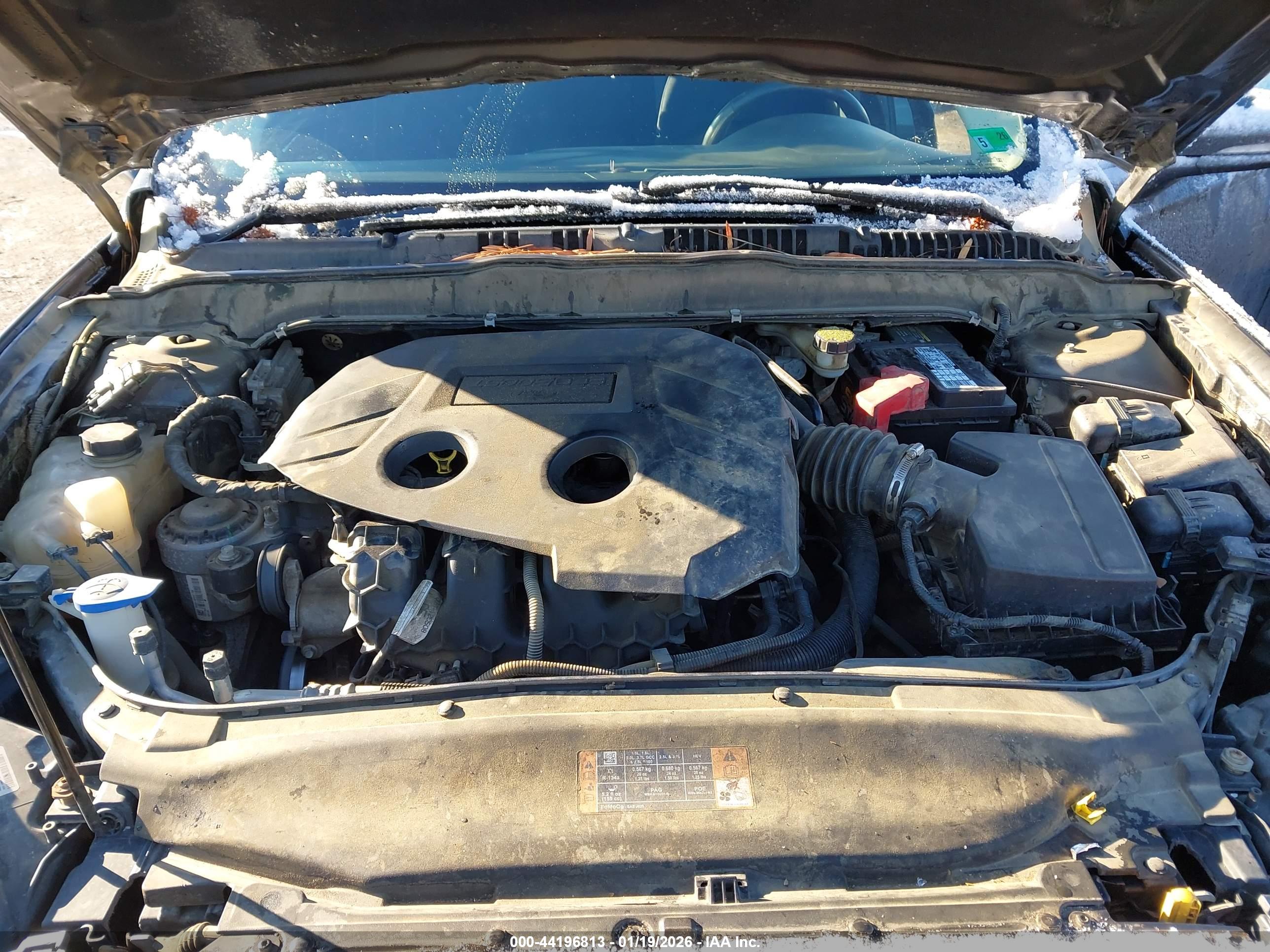 FORD FUSION image 10
