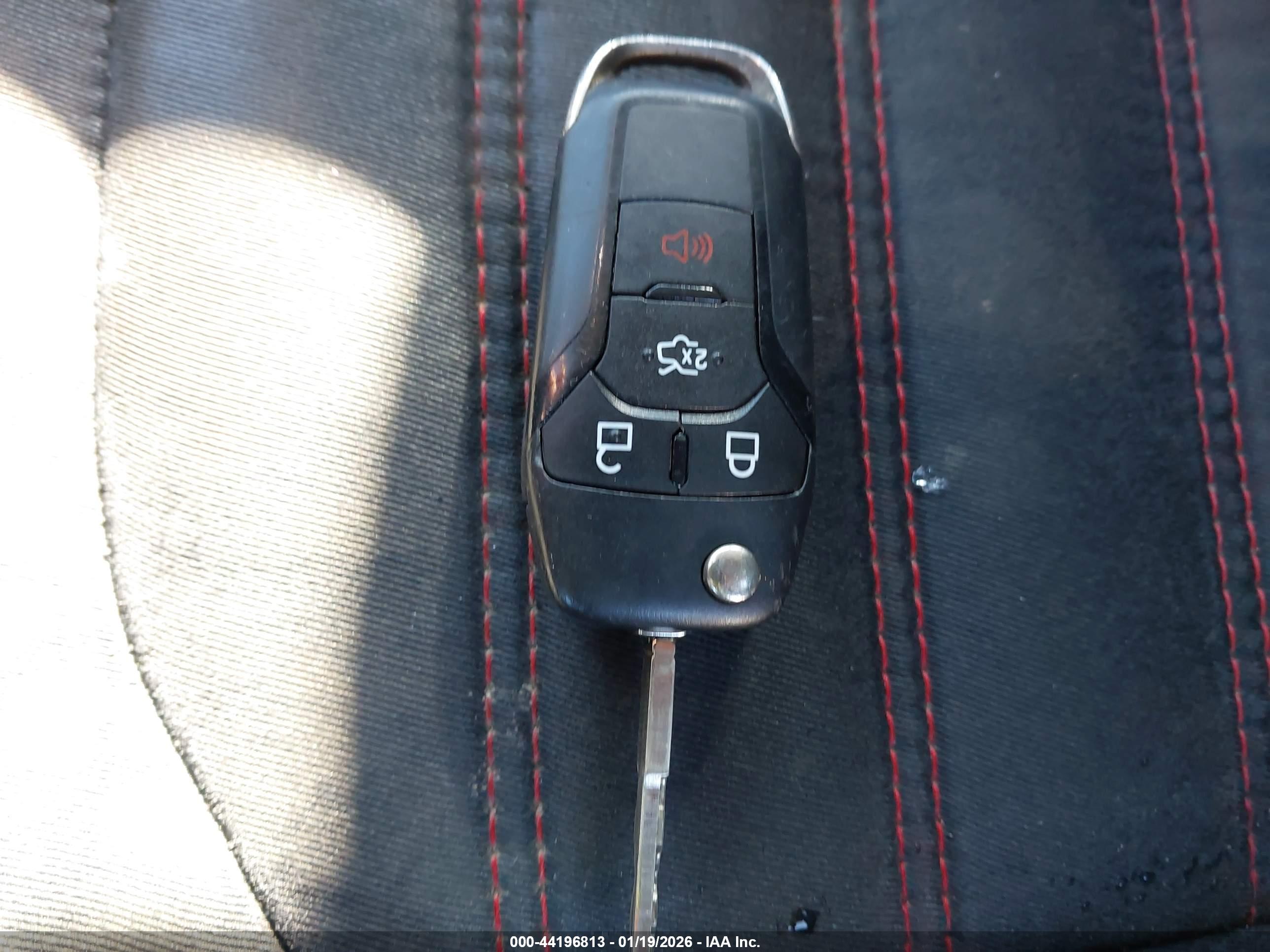 FORD FUSION image 11