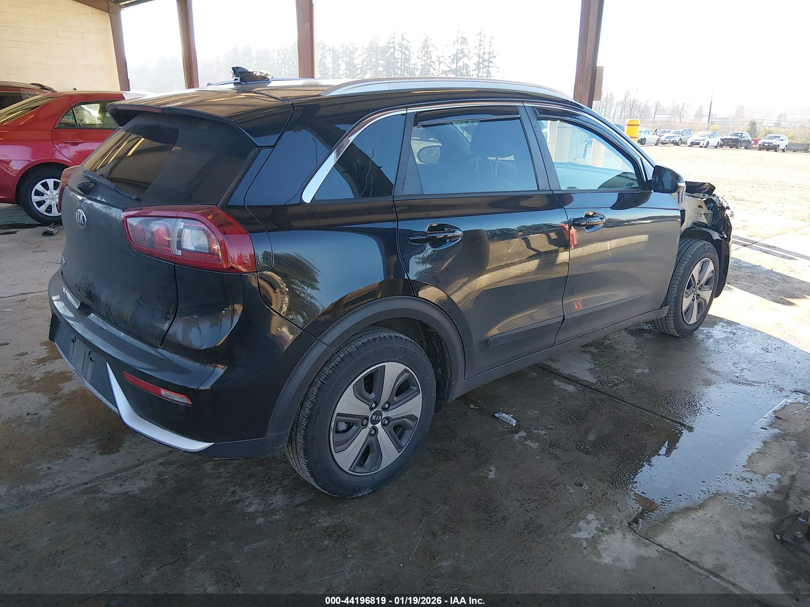 KIA NIRO image 4