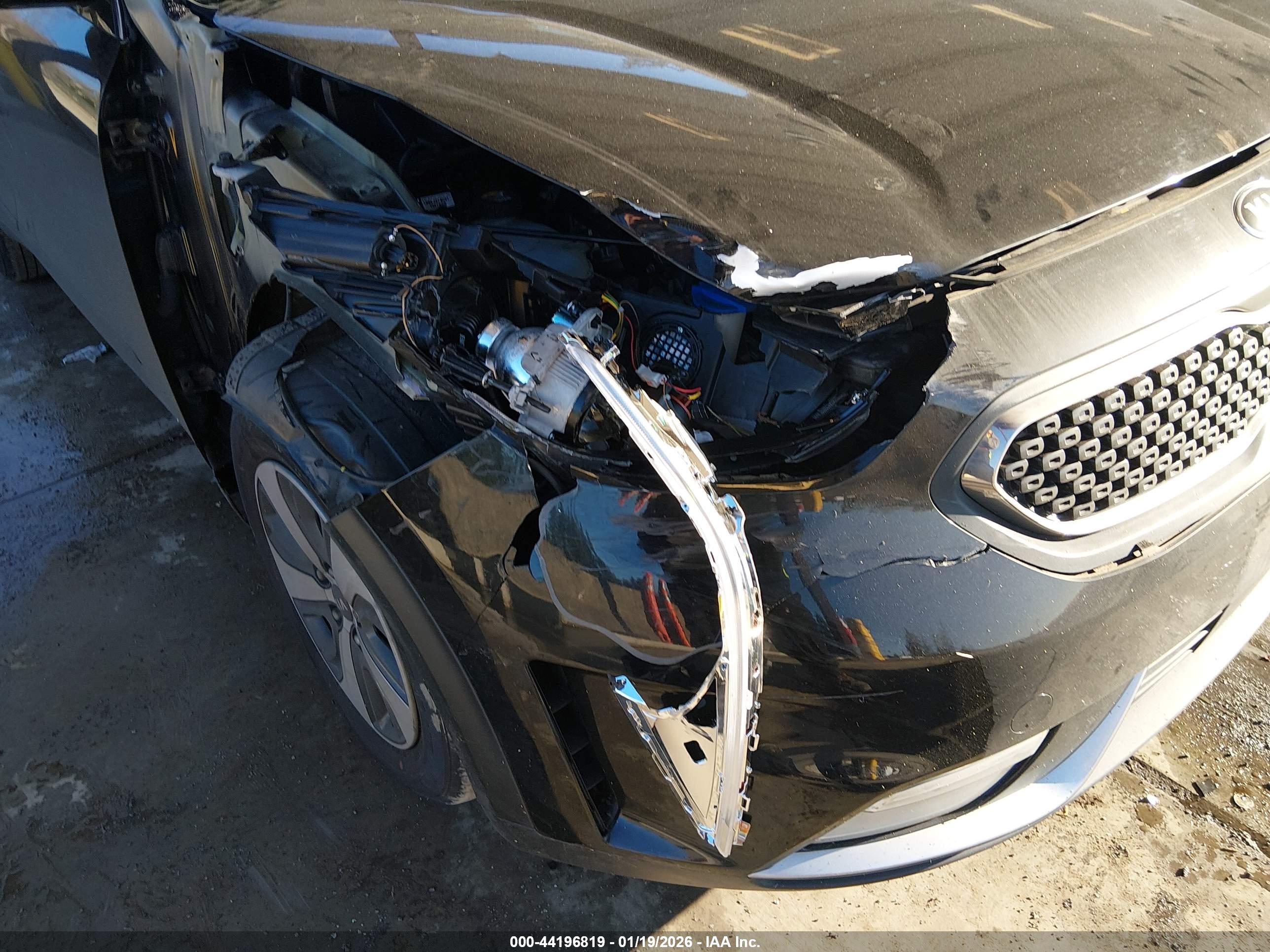 KIA NIRO image 6