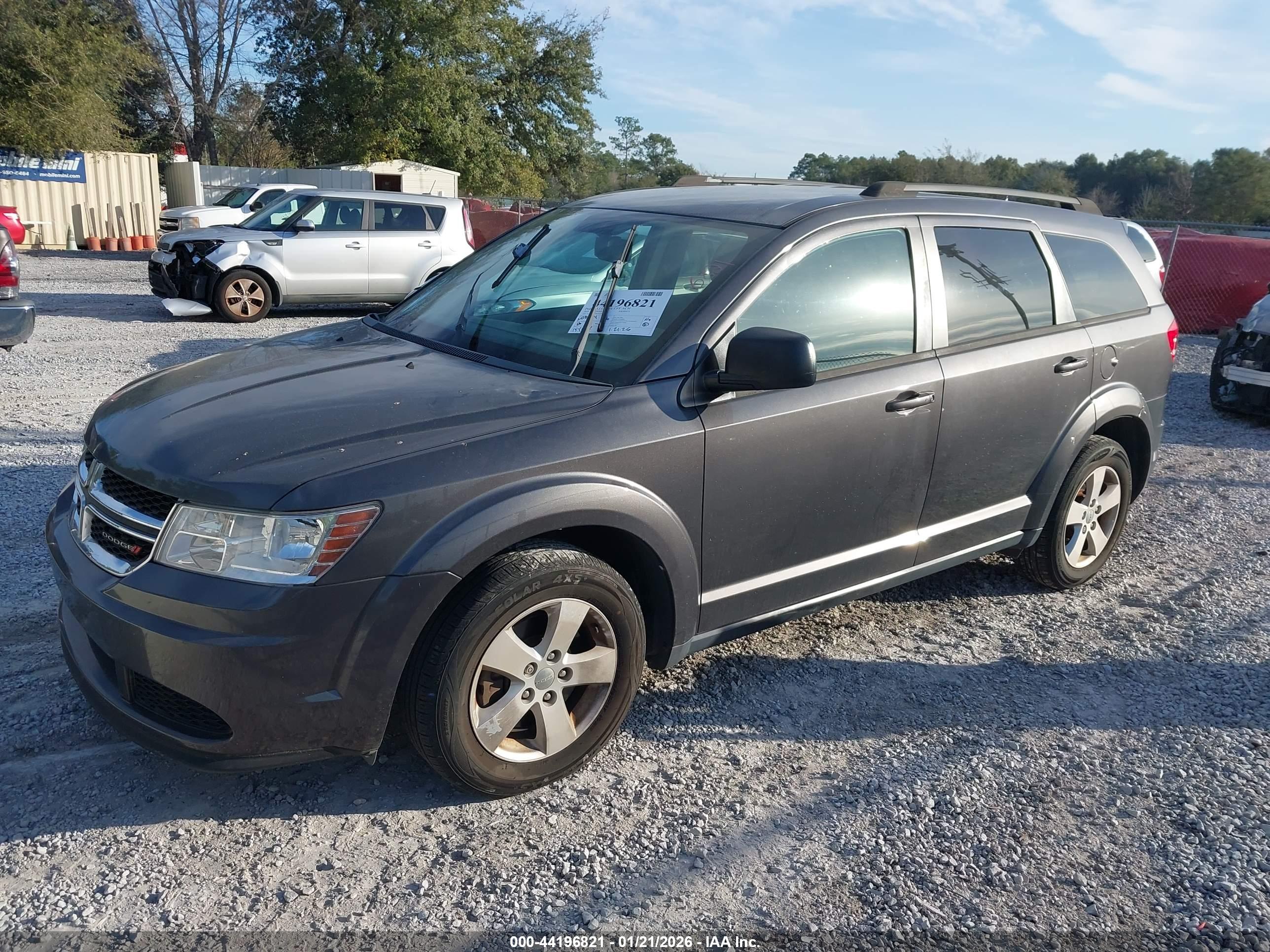 DODGE JOURNEY image 2