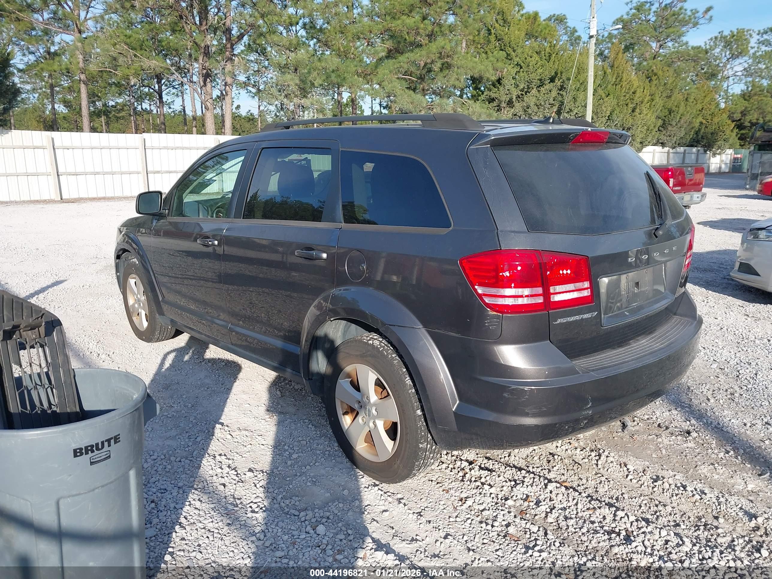 DODGE JOURNEY image 3