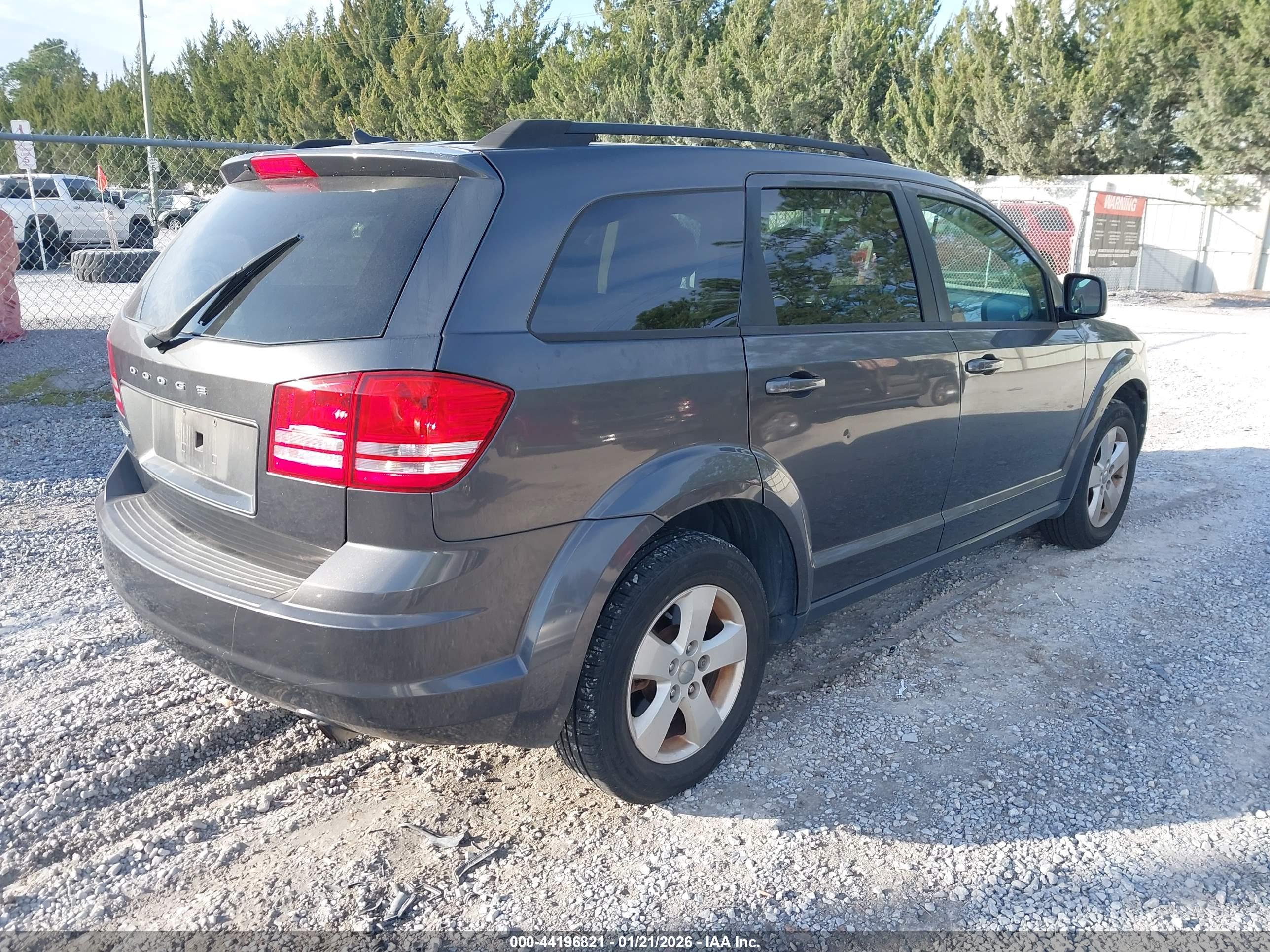 DODGE JOURNEY image 4
