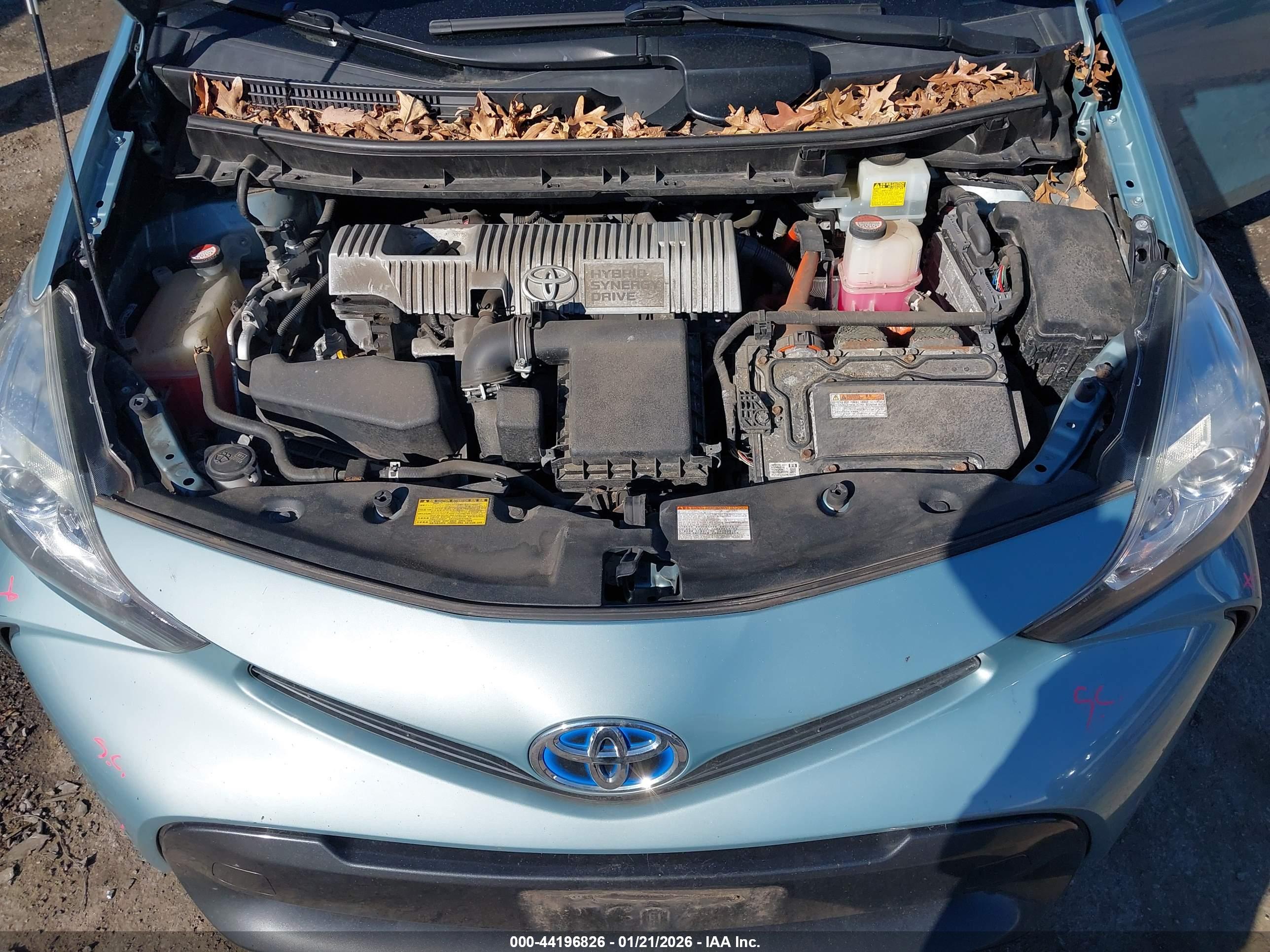 TOYOTA PRIUS image 10
