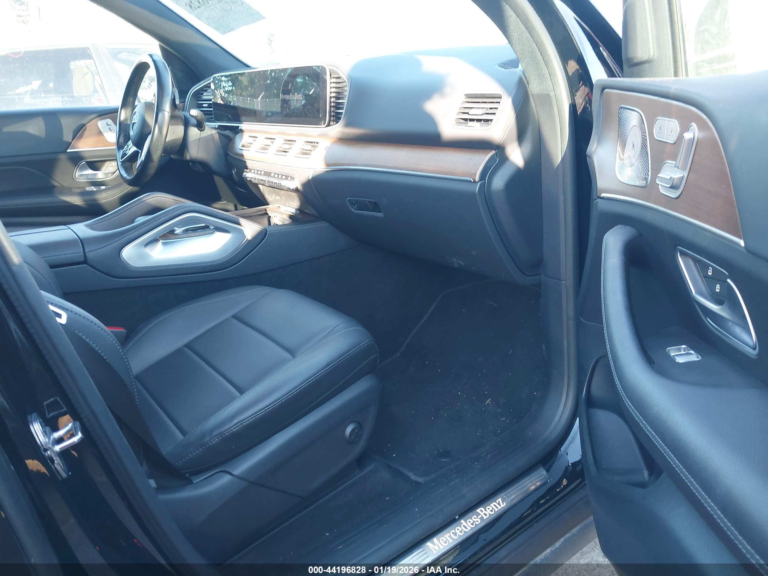 MERCEDES-BENZ GLE image 5