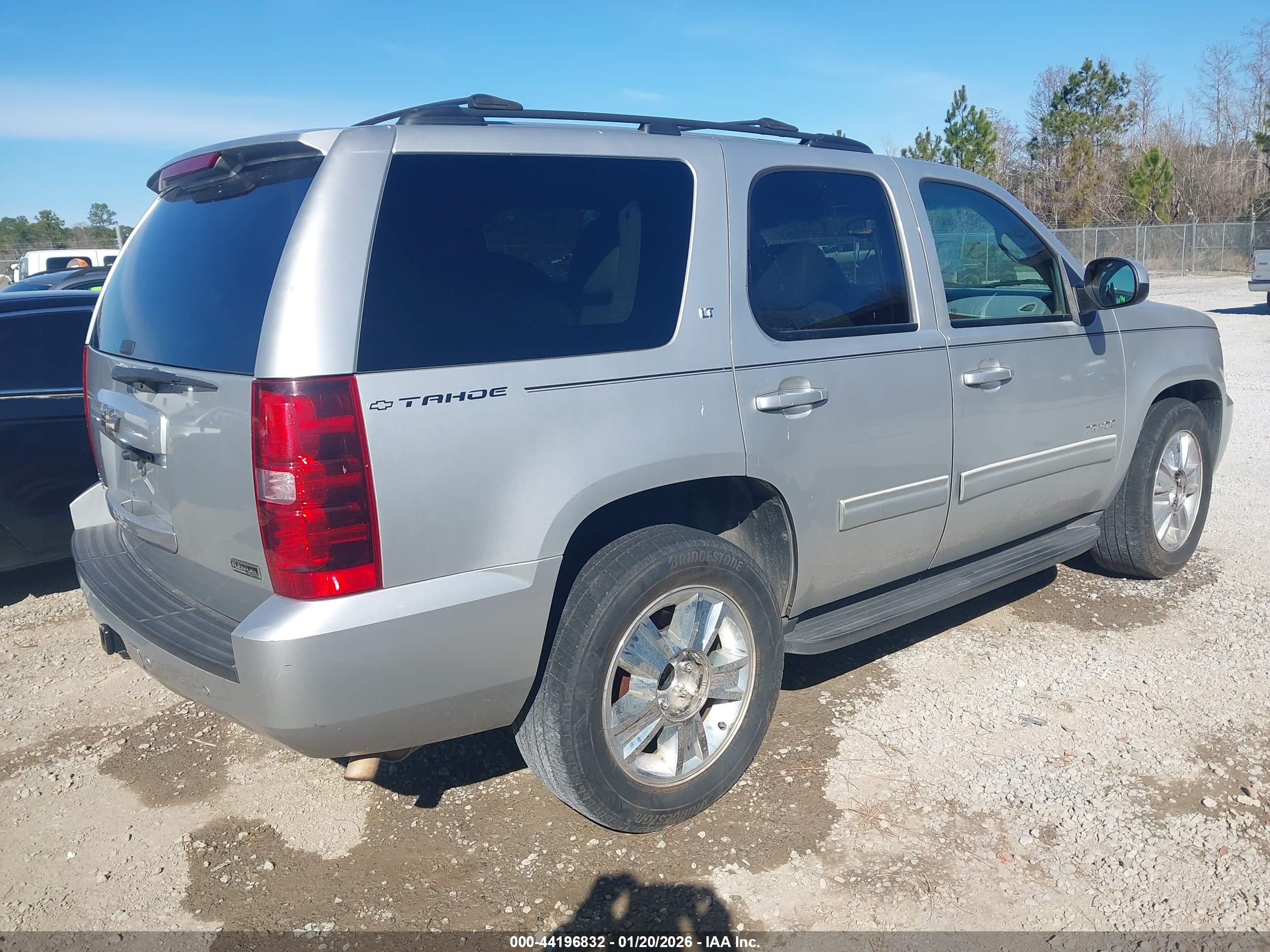 CHEVROLET TAHOE image 4