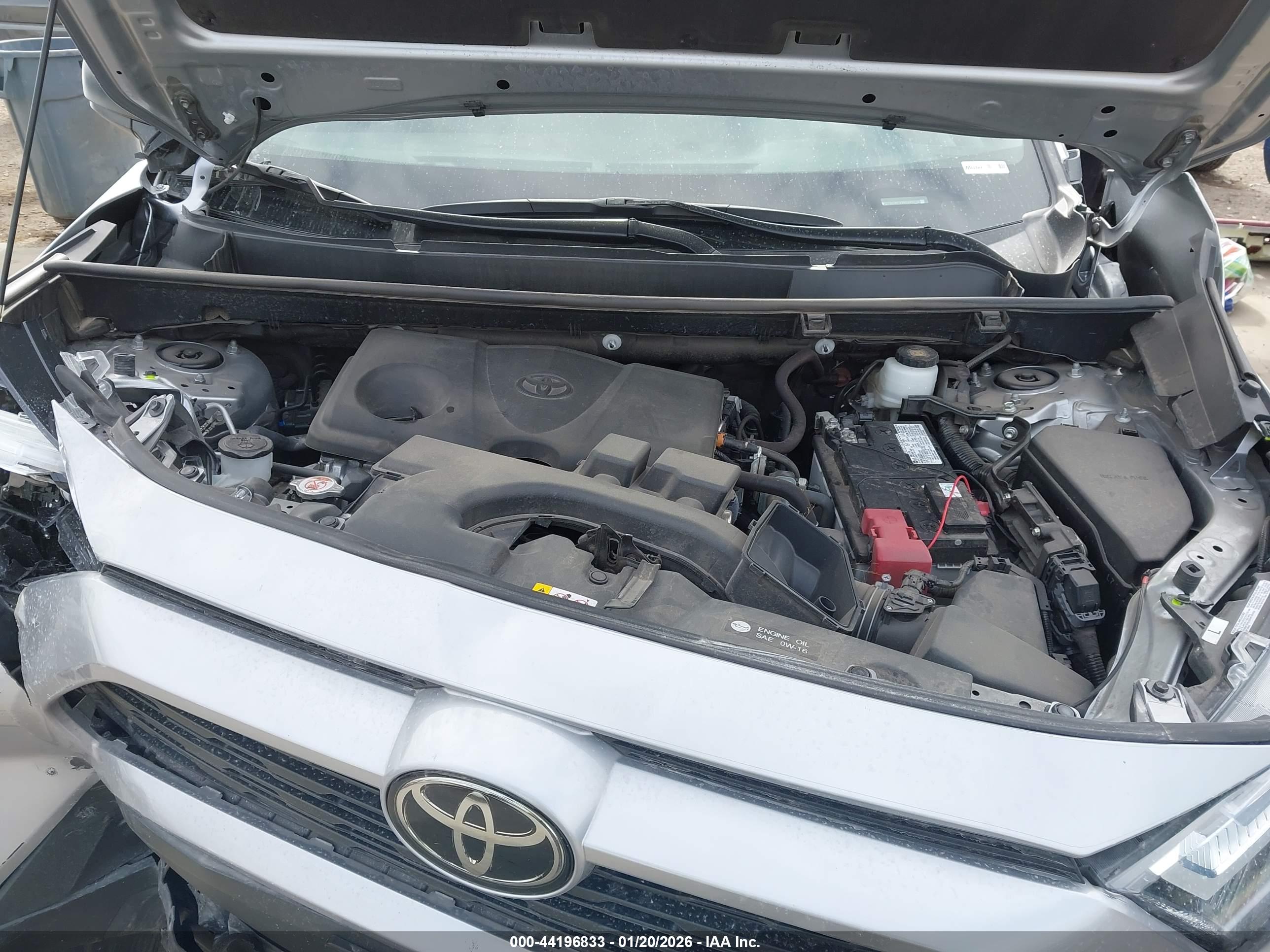 TOYOTA RAV4 image 10