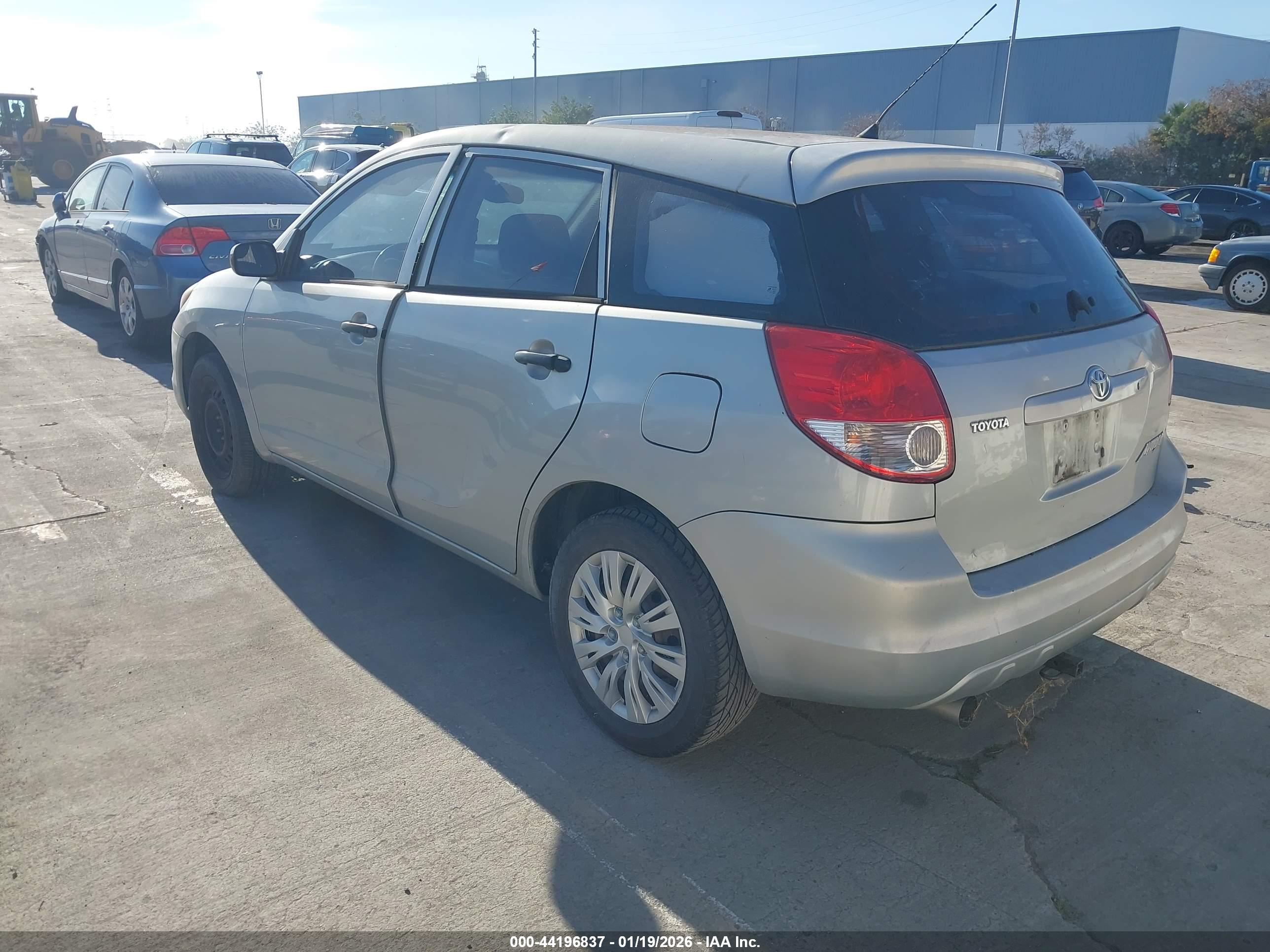 TOYOTA MATRIX image 3