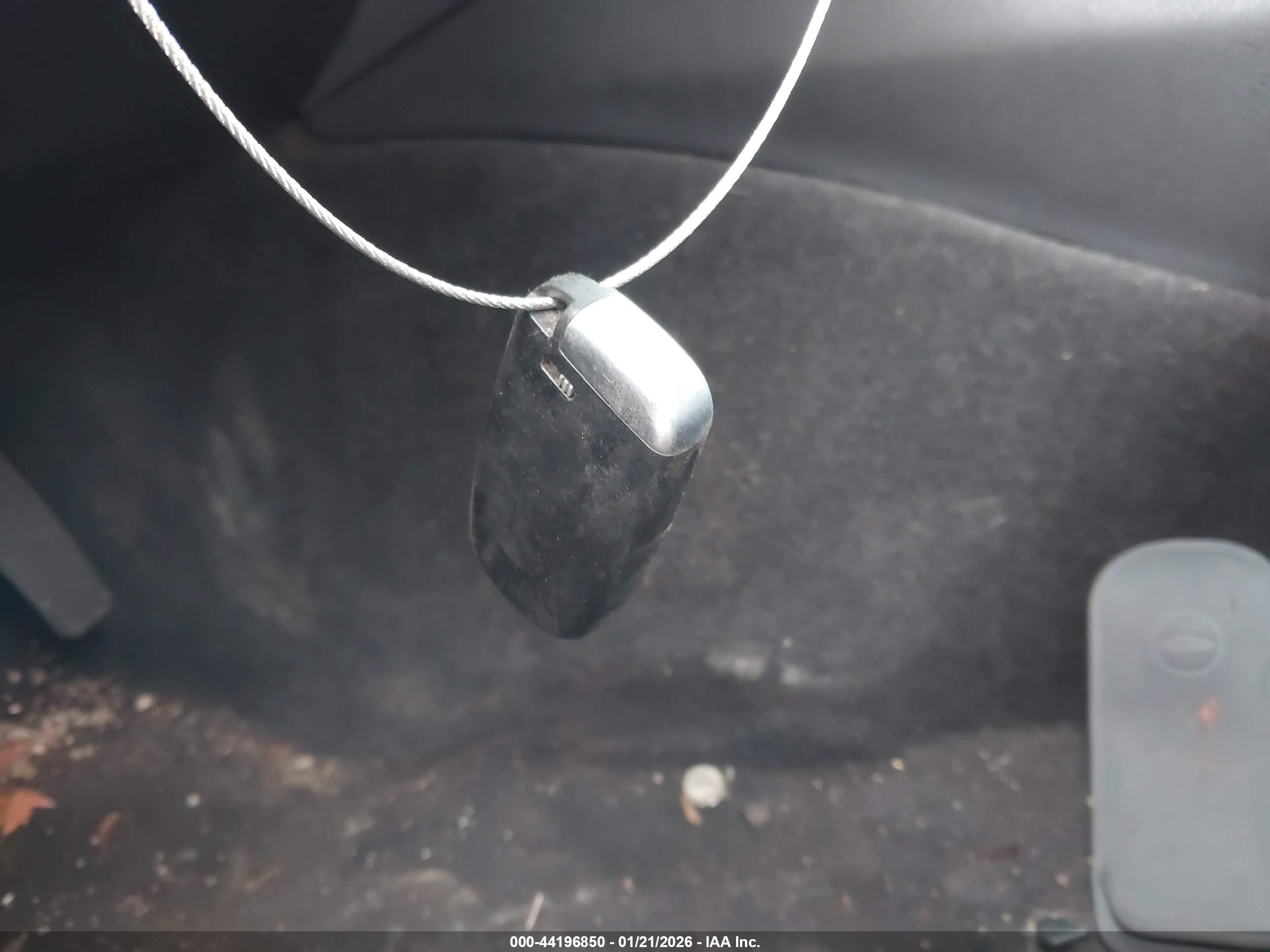 CHRYSLER 300 image 11