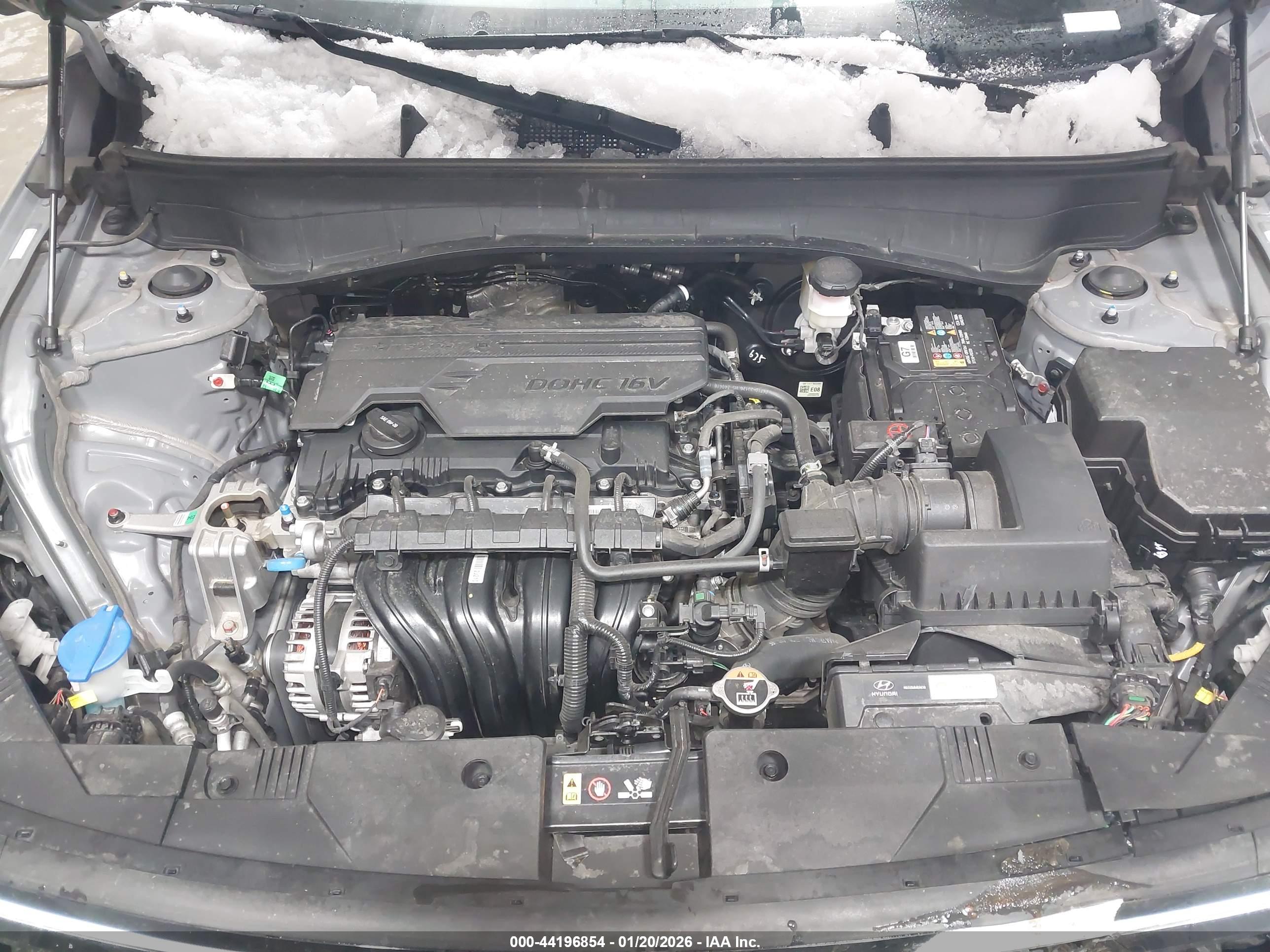 HYUNDAI KONA image 10