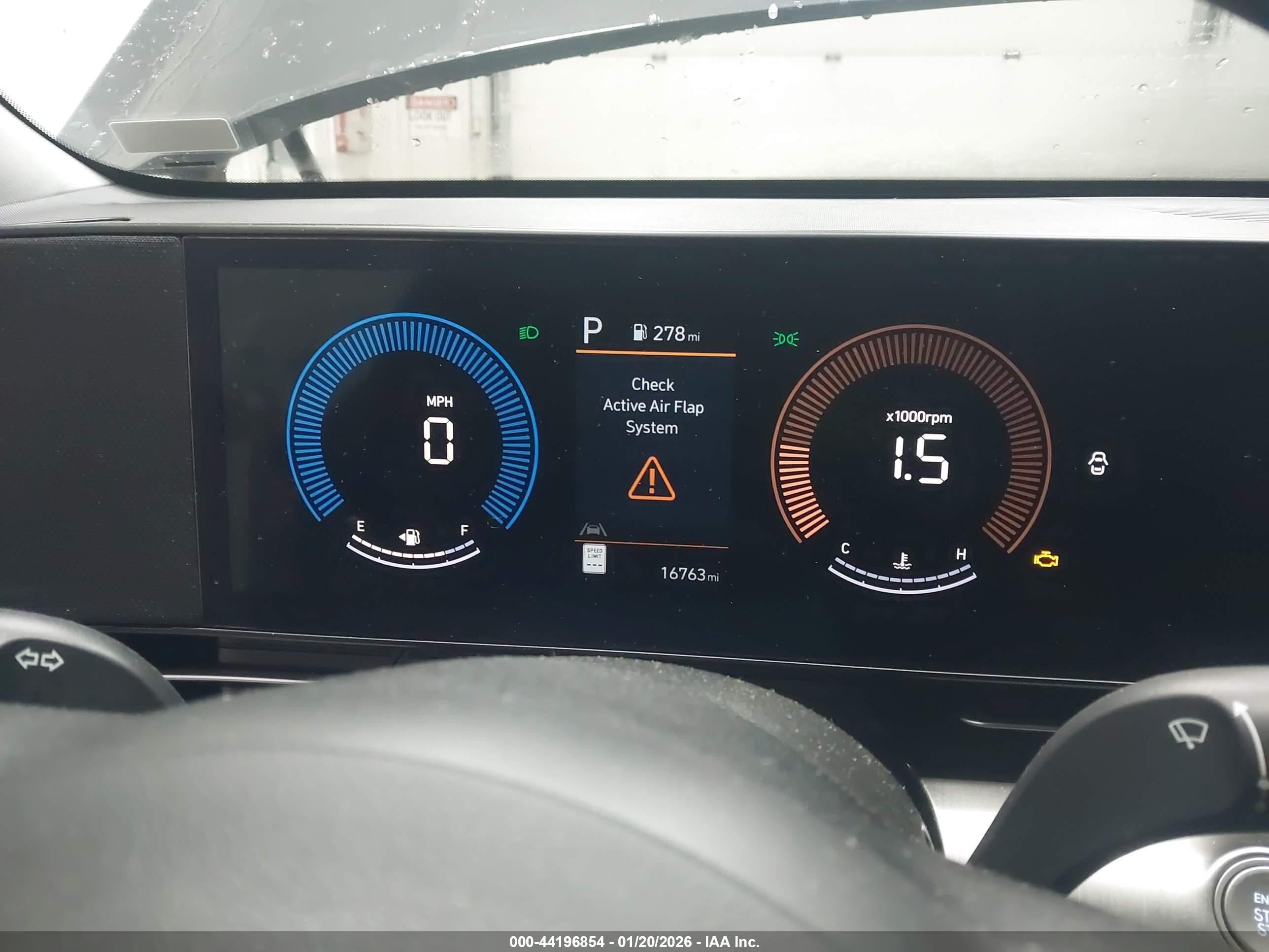HYUNDAI KONA image 7