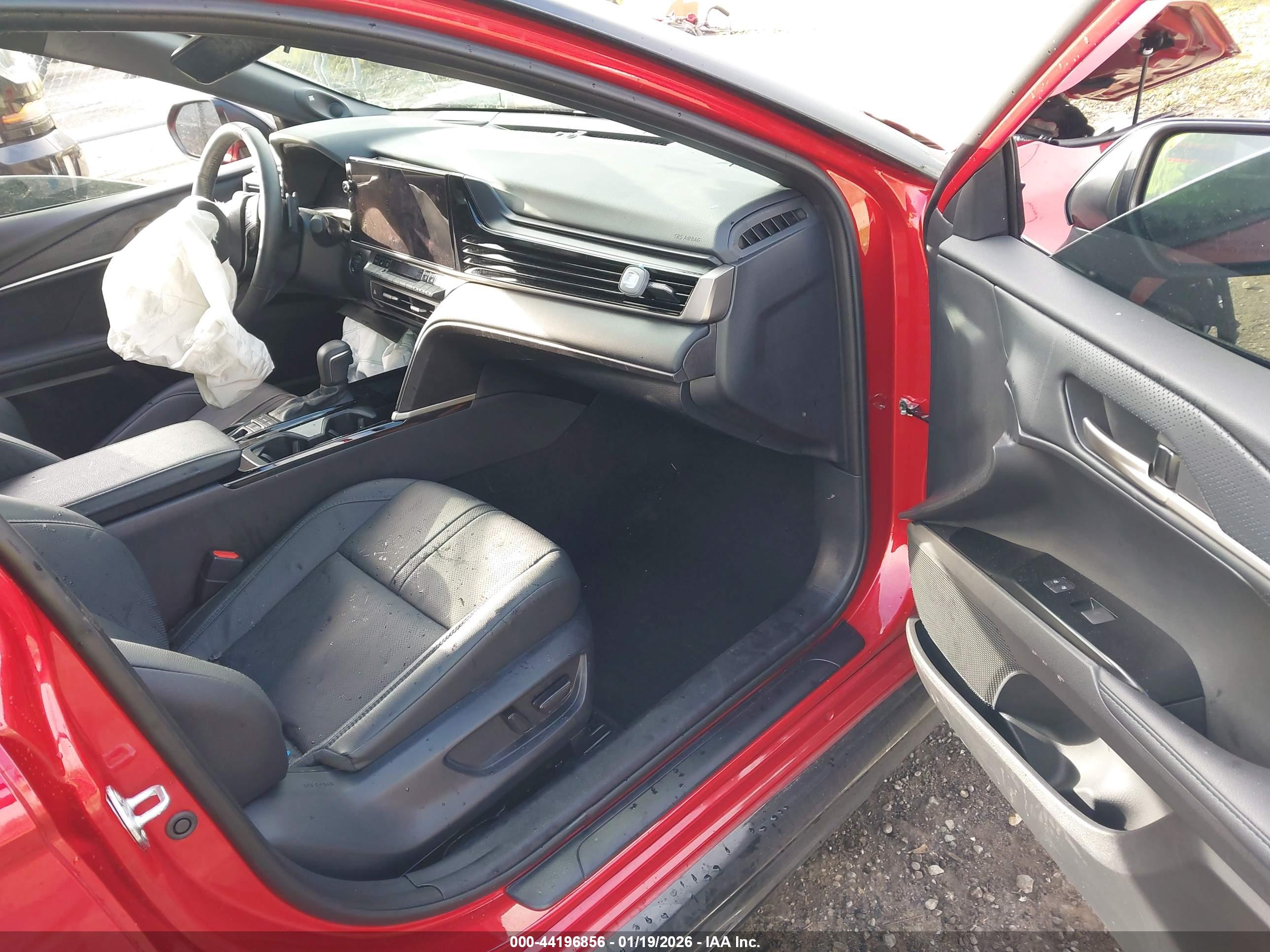 TOYOTA CAMRY image 5