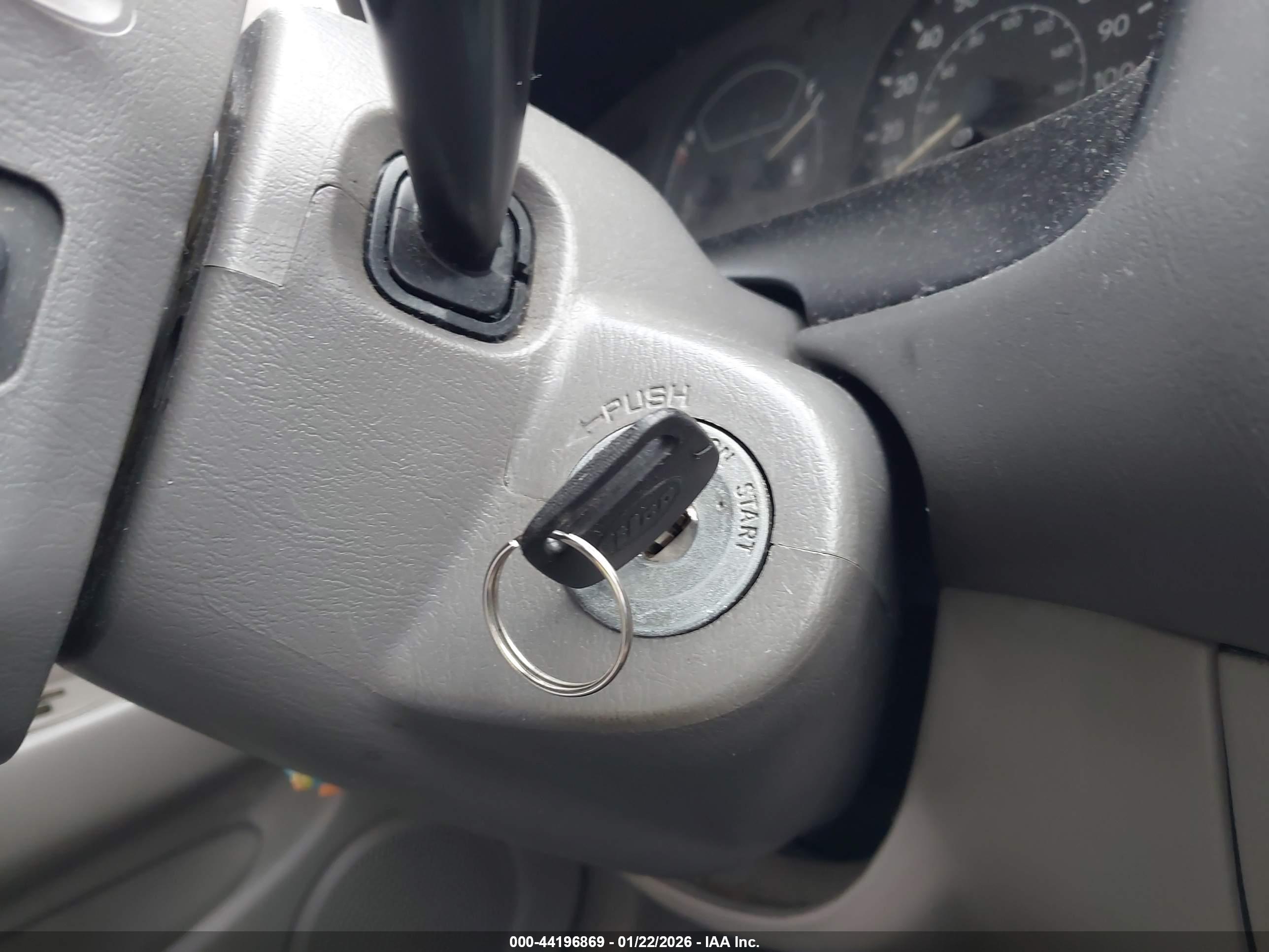 TOYOTA COROLLA image 11