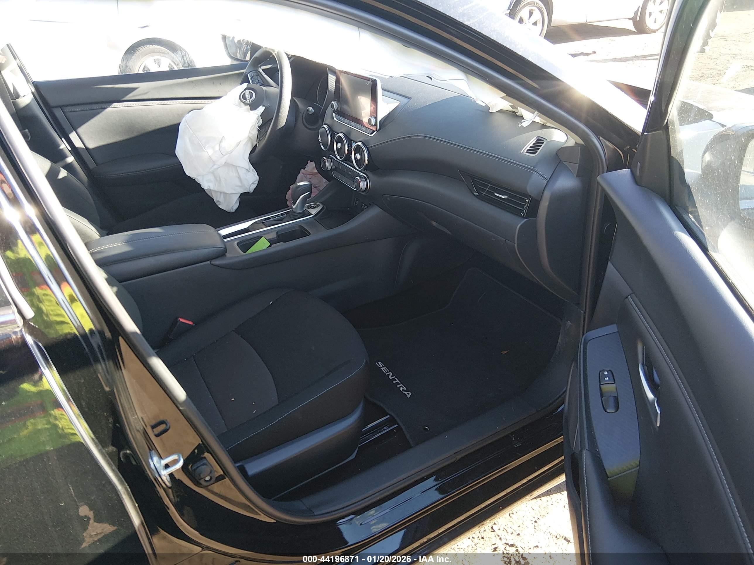 NISSAN SENTRA image 5