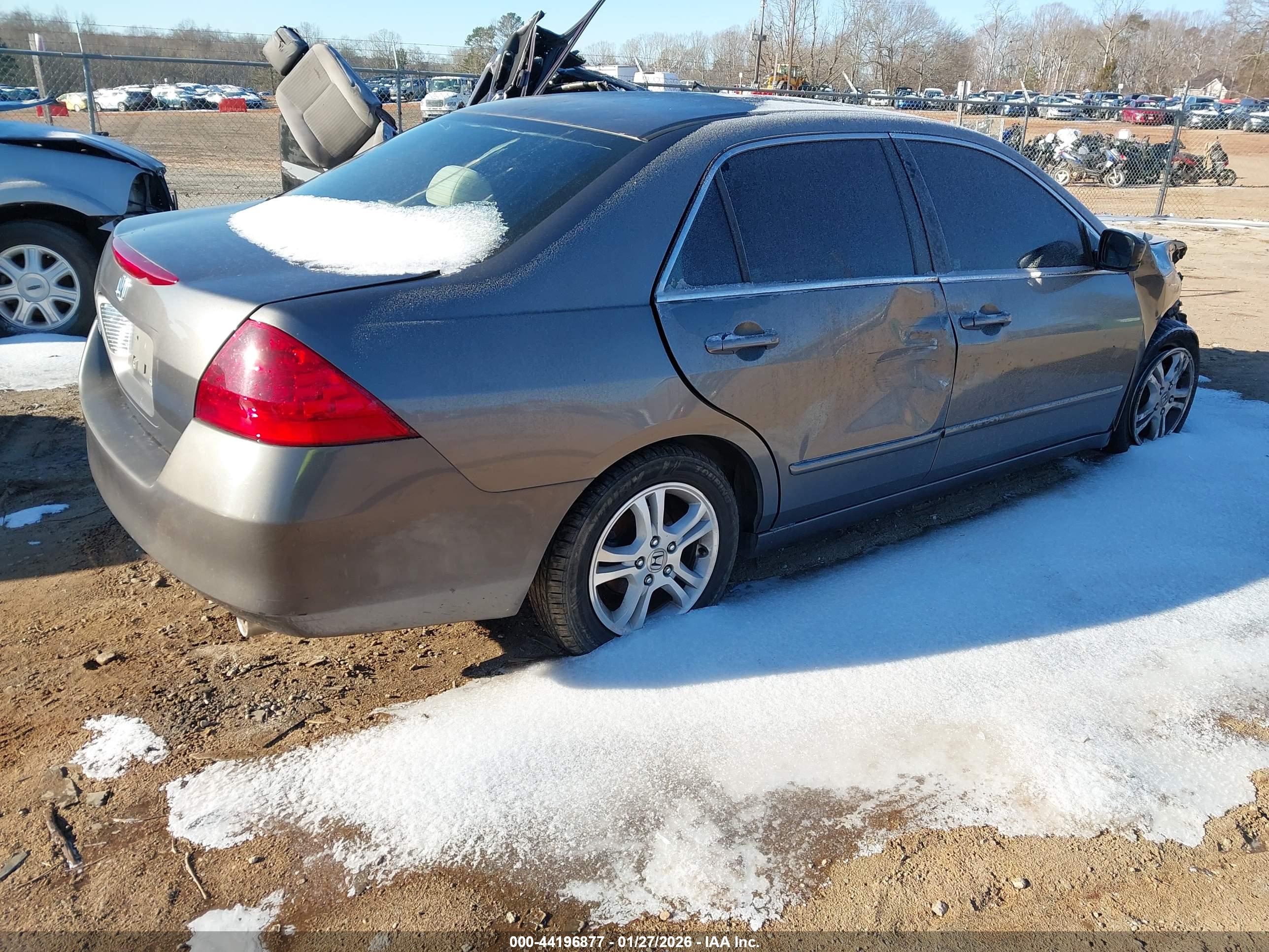 HONDA ACCORD image 4