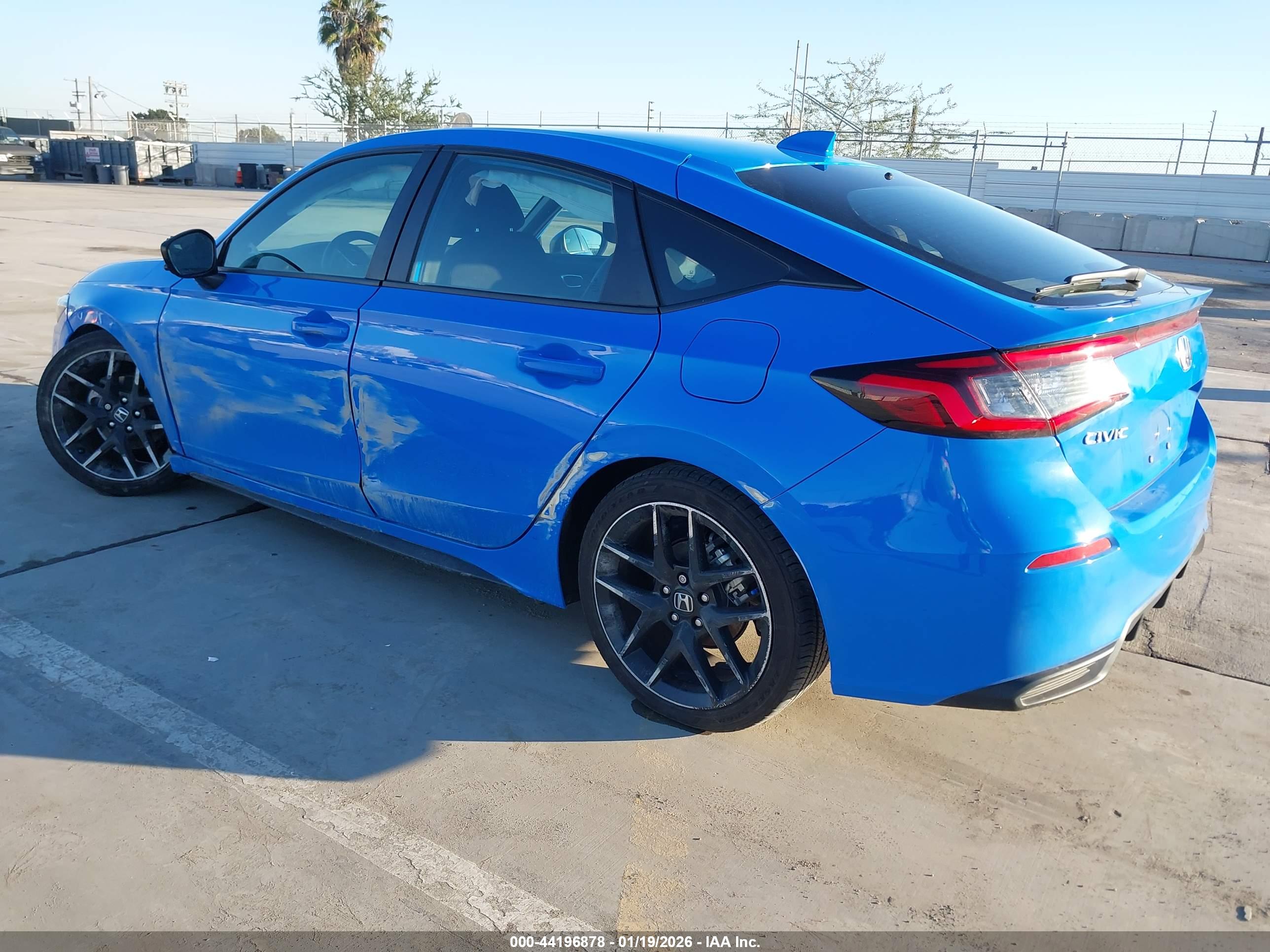 HONDA CIVIC image 3