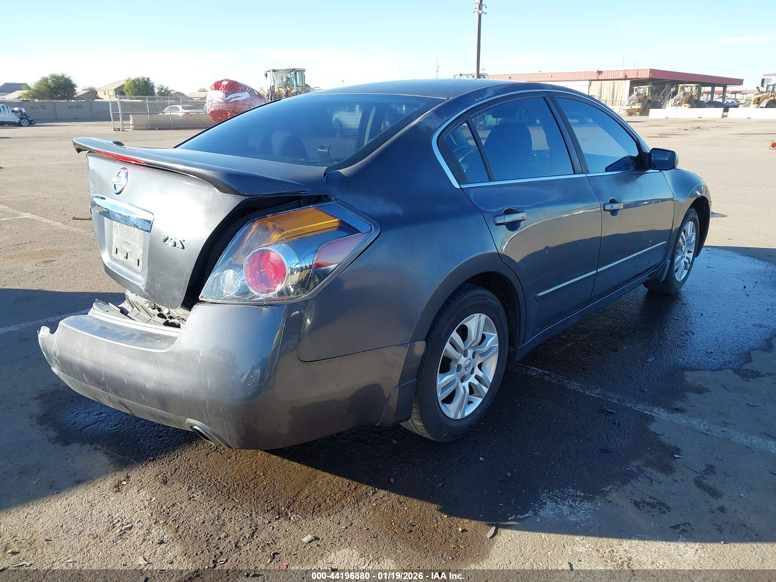 NISSAN ALTIMA image 4