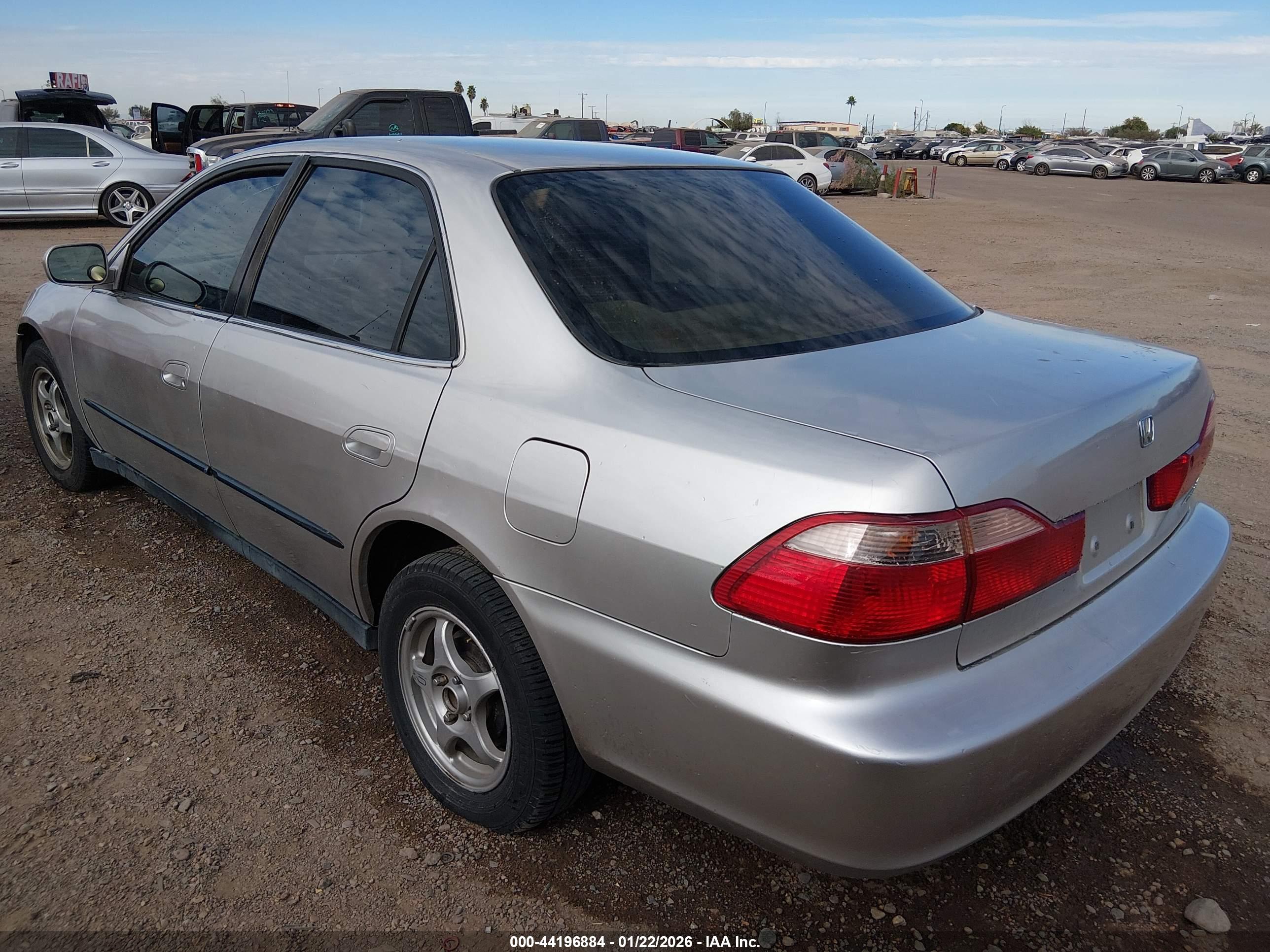HONDA ACCORD image 3