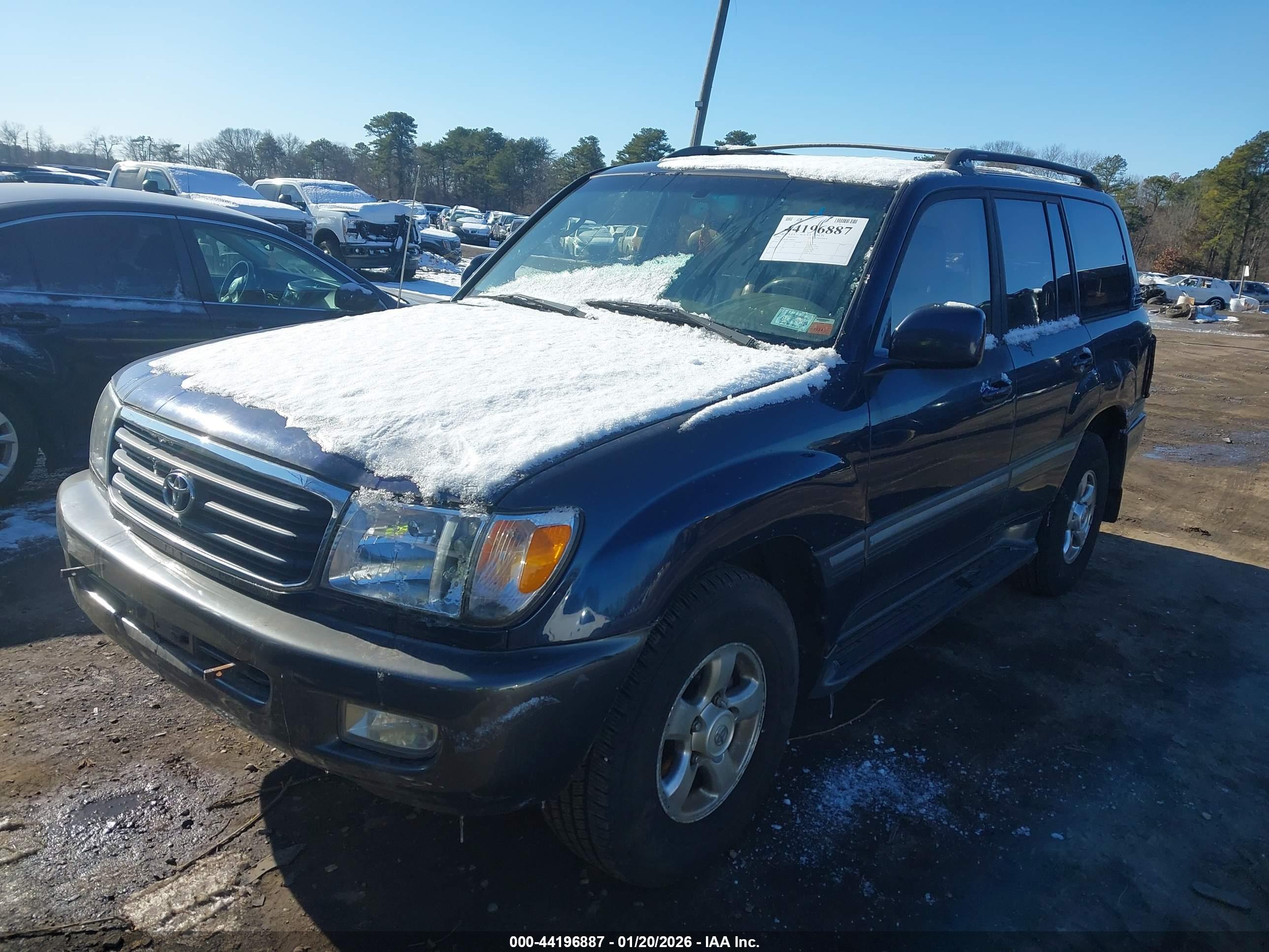 TOYOTA LAND image 2