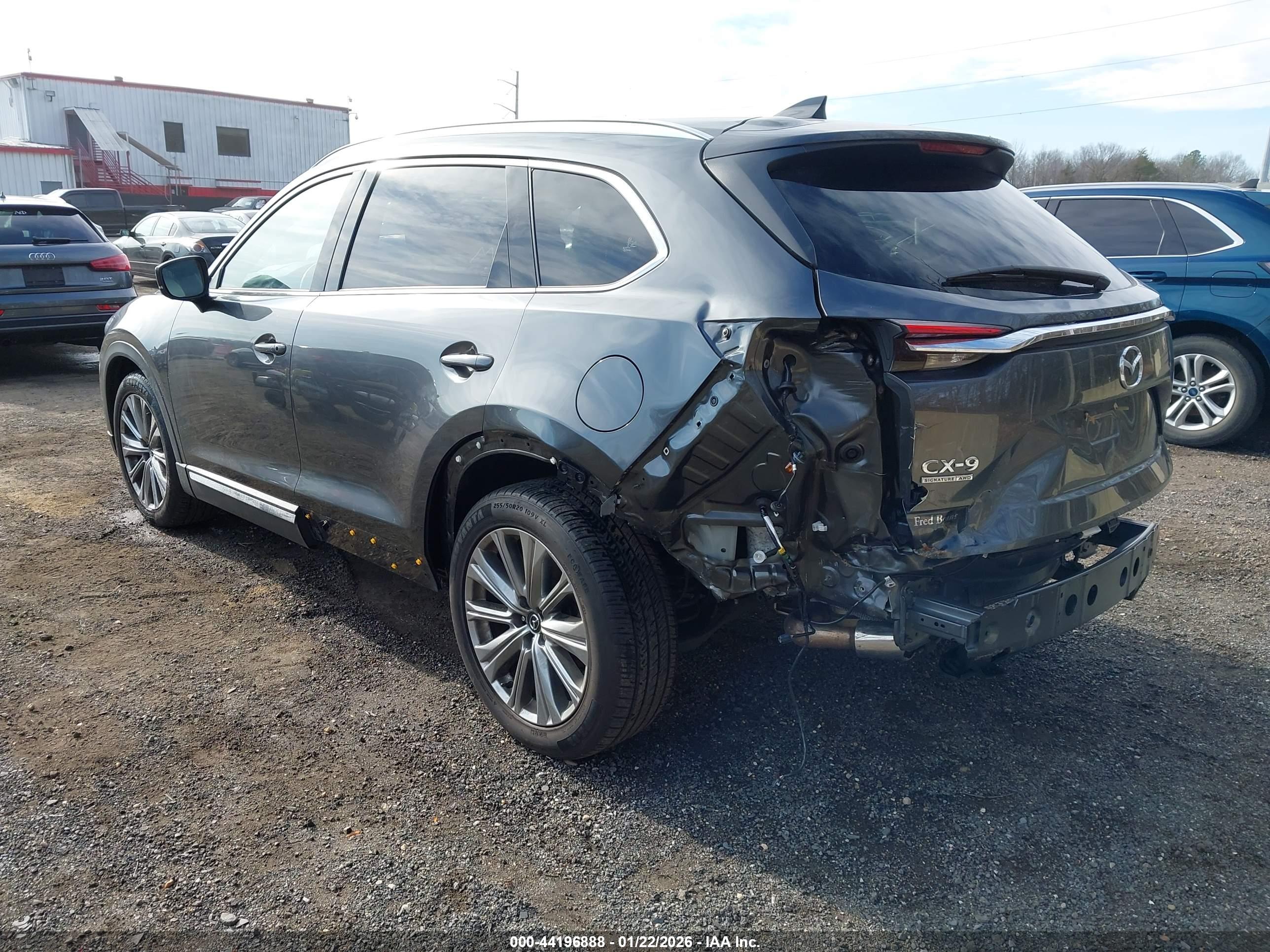 MAZDA CX-9 image 3