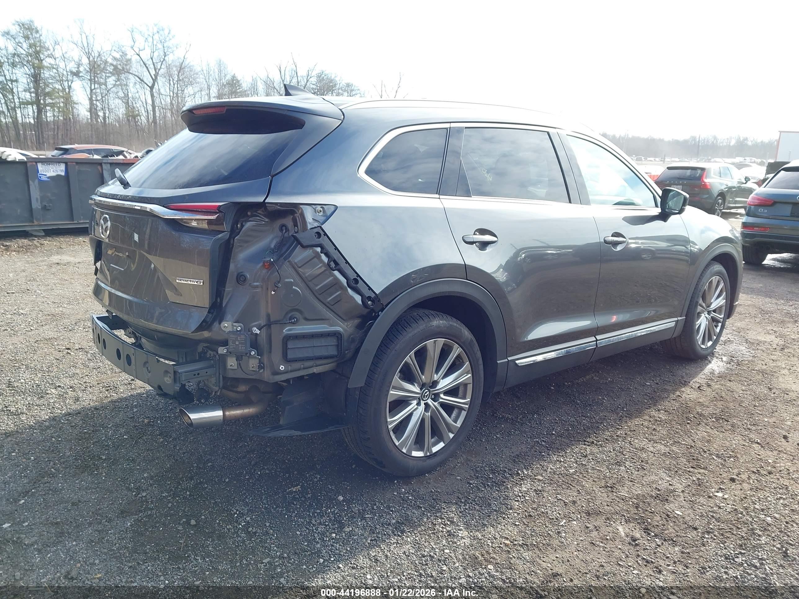 MAZDA CX-9 image 4