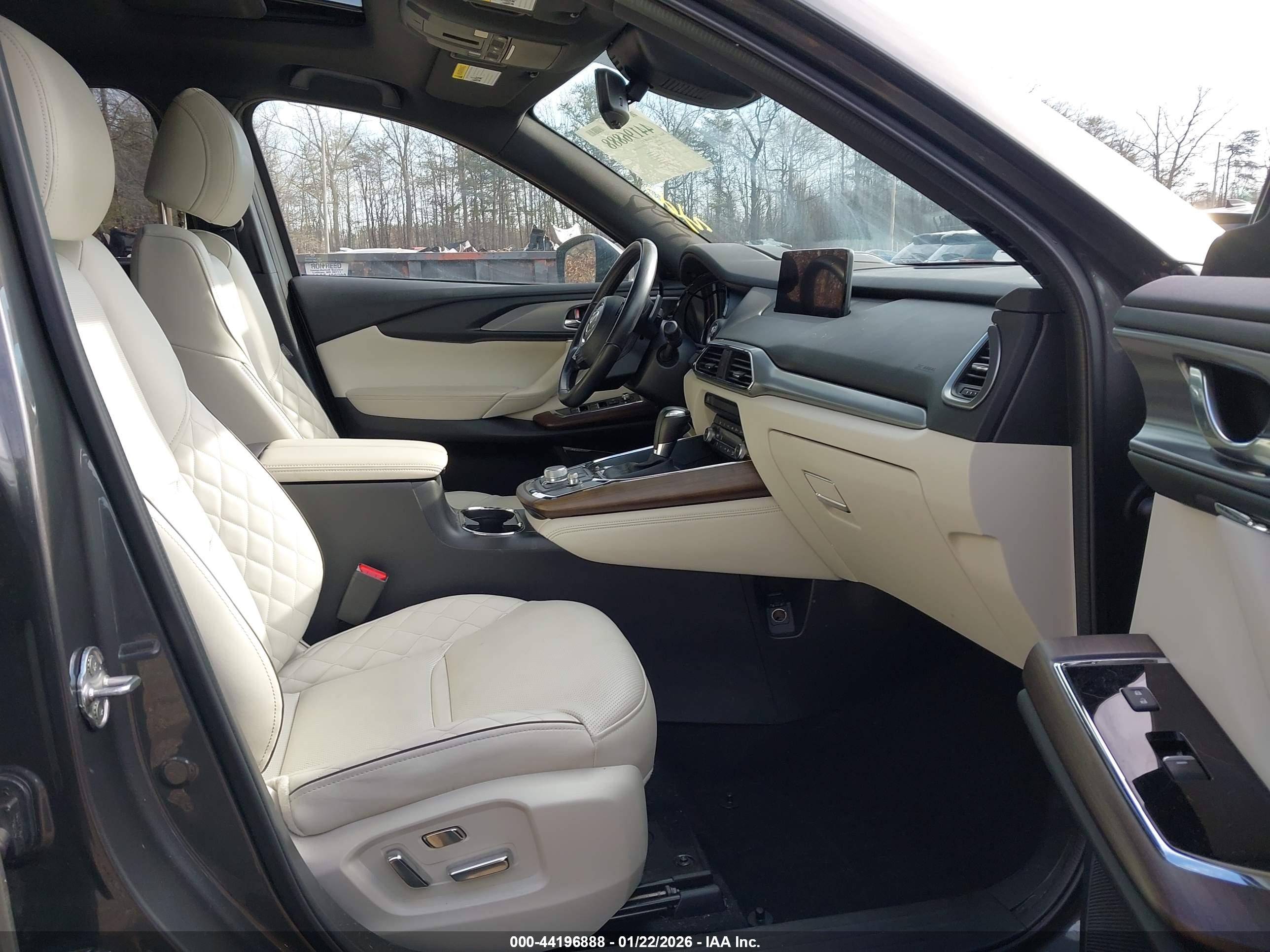MAZDA CX-9 image 5