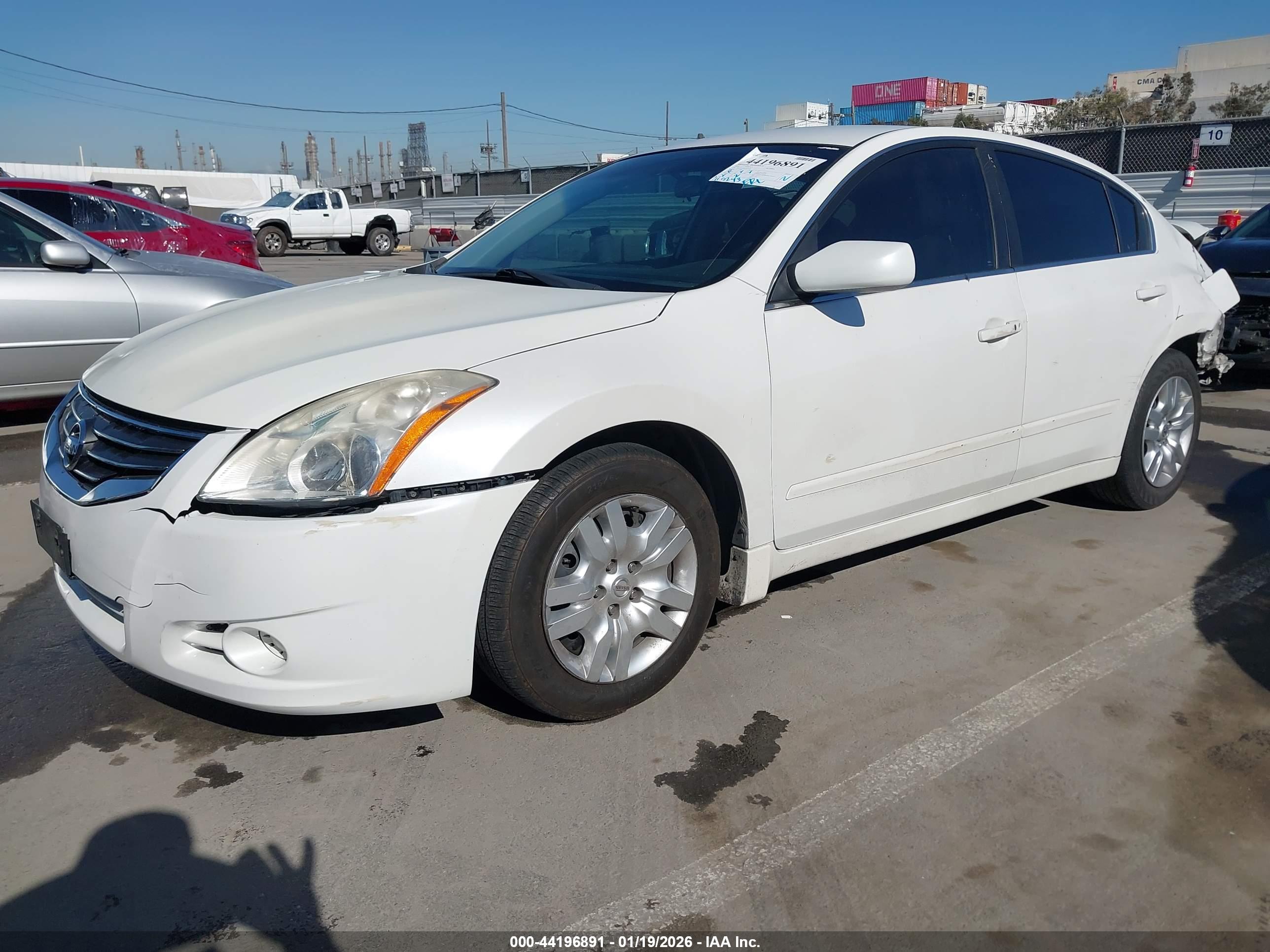 NISSAN ALTIMA image 2