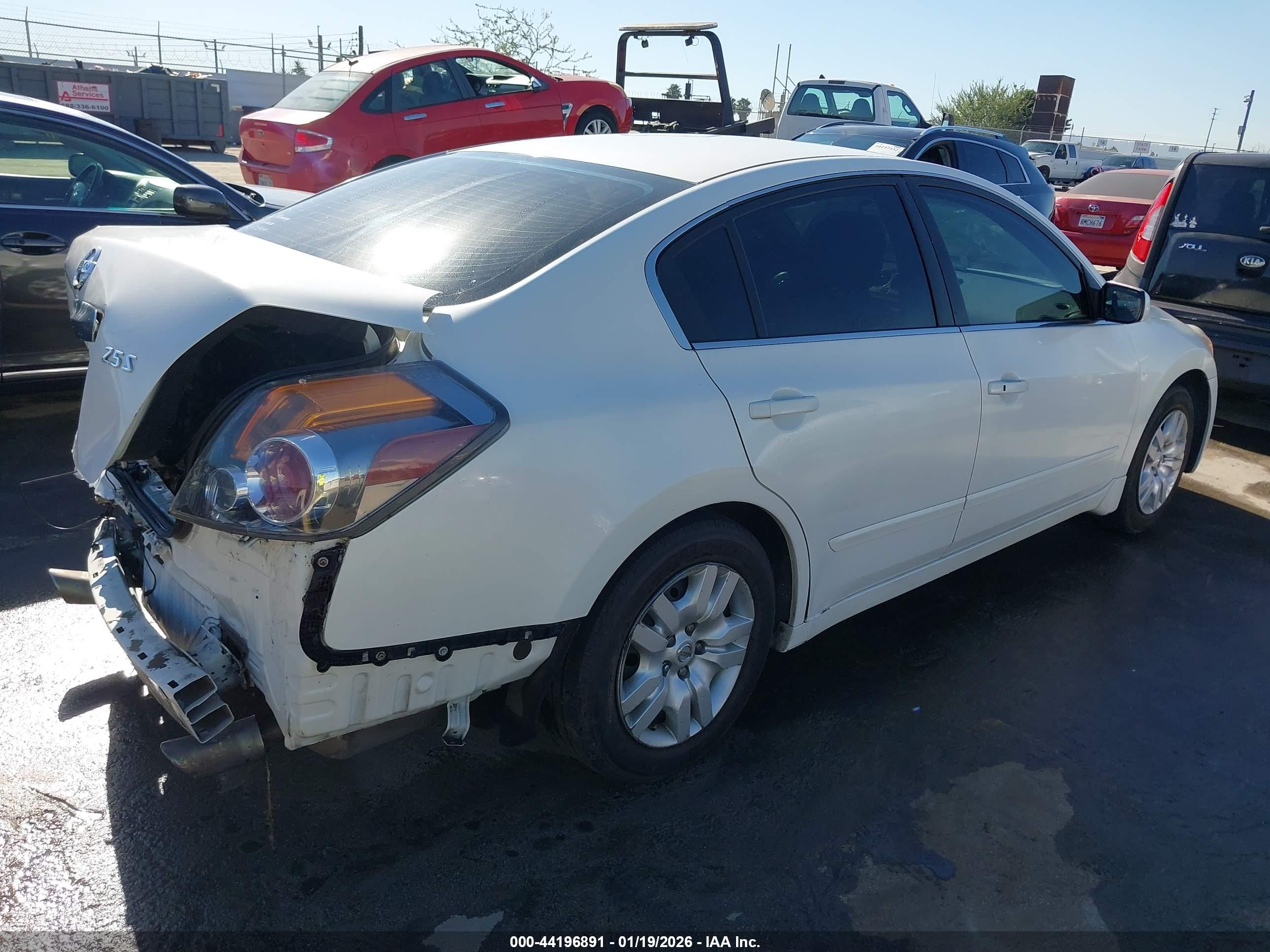 NISSAN ALTIMA image 4