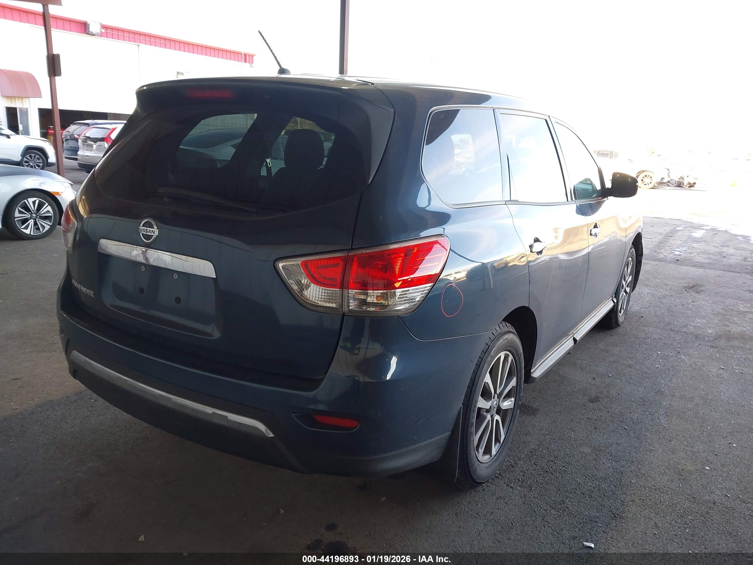 NISSAN PATHFINDER image 4