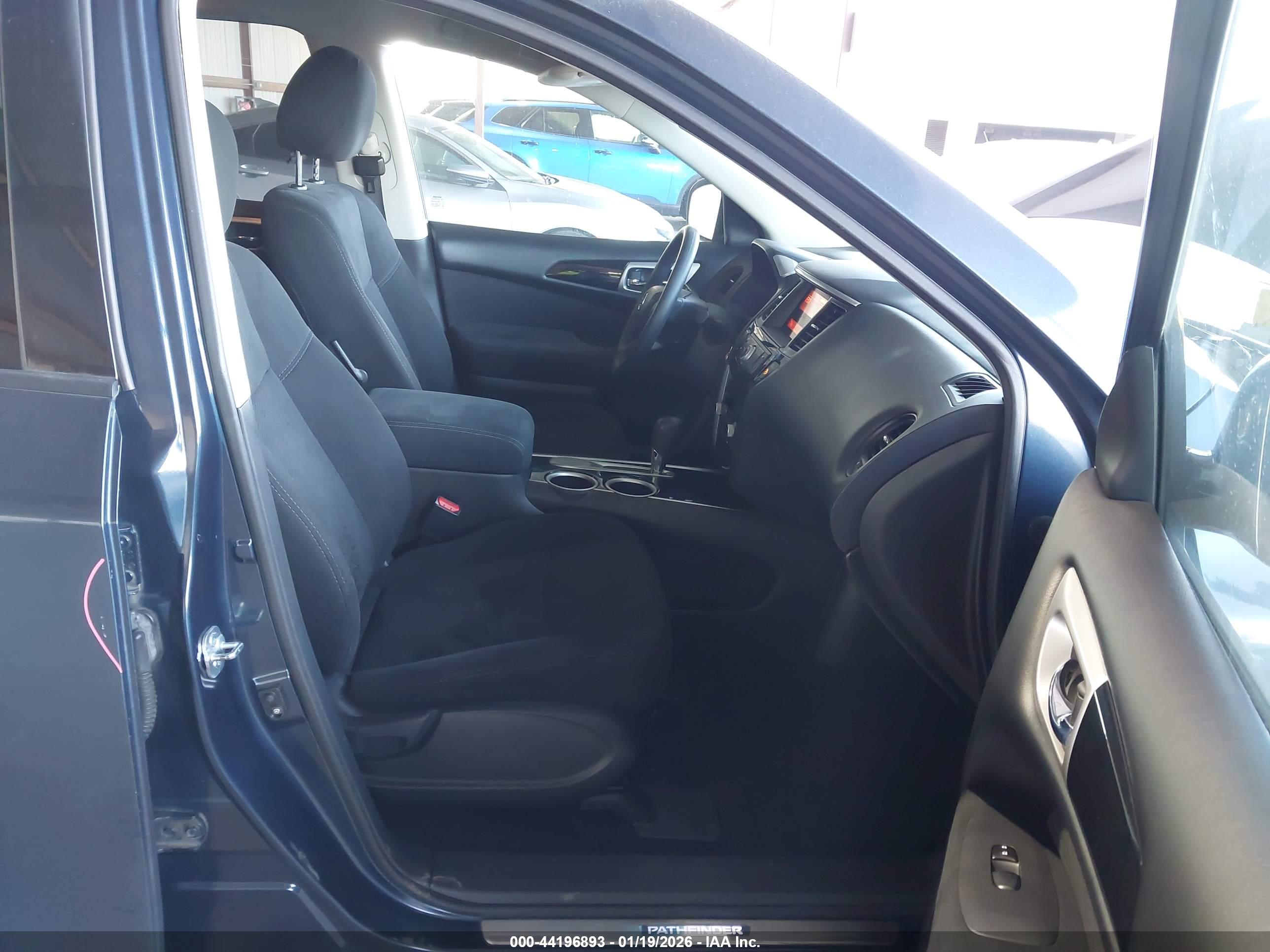 NISSAN PATHFINDER image 5