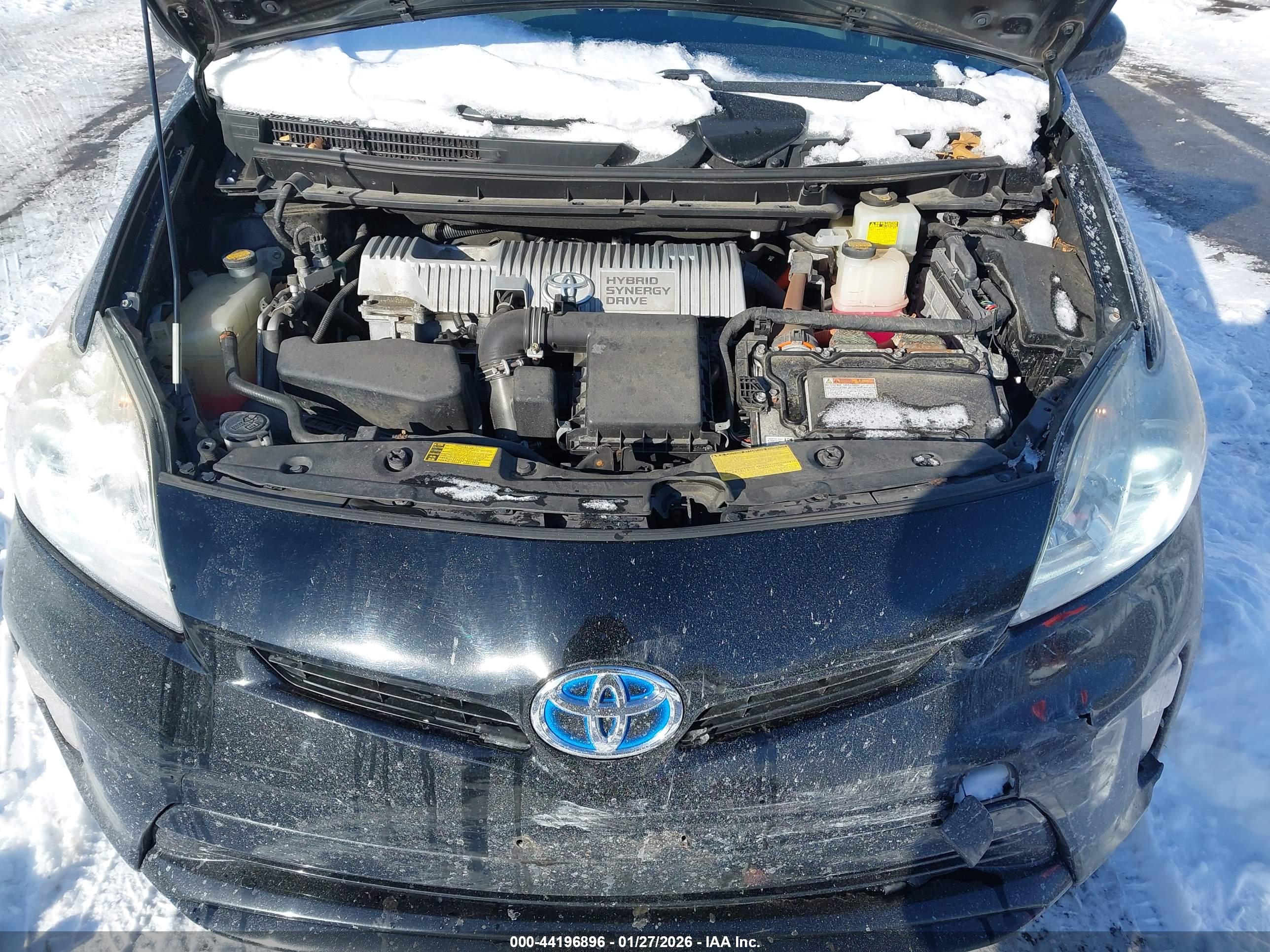 TOYOTA PRIUS image 10