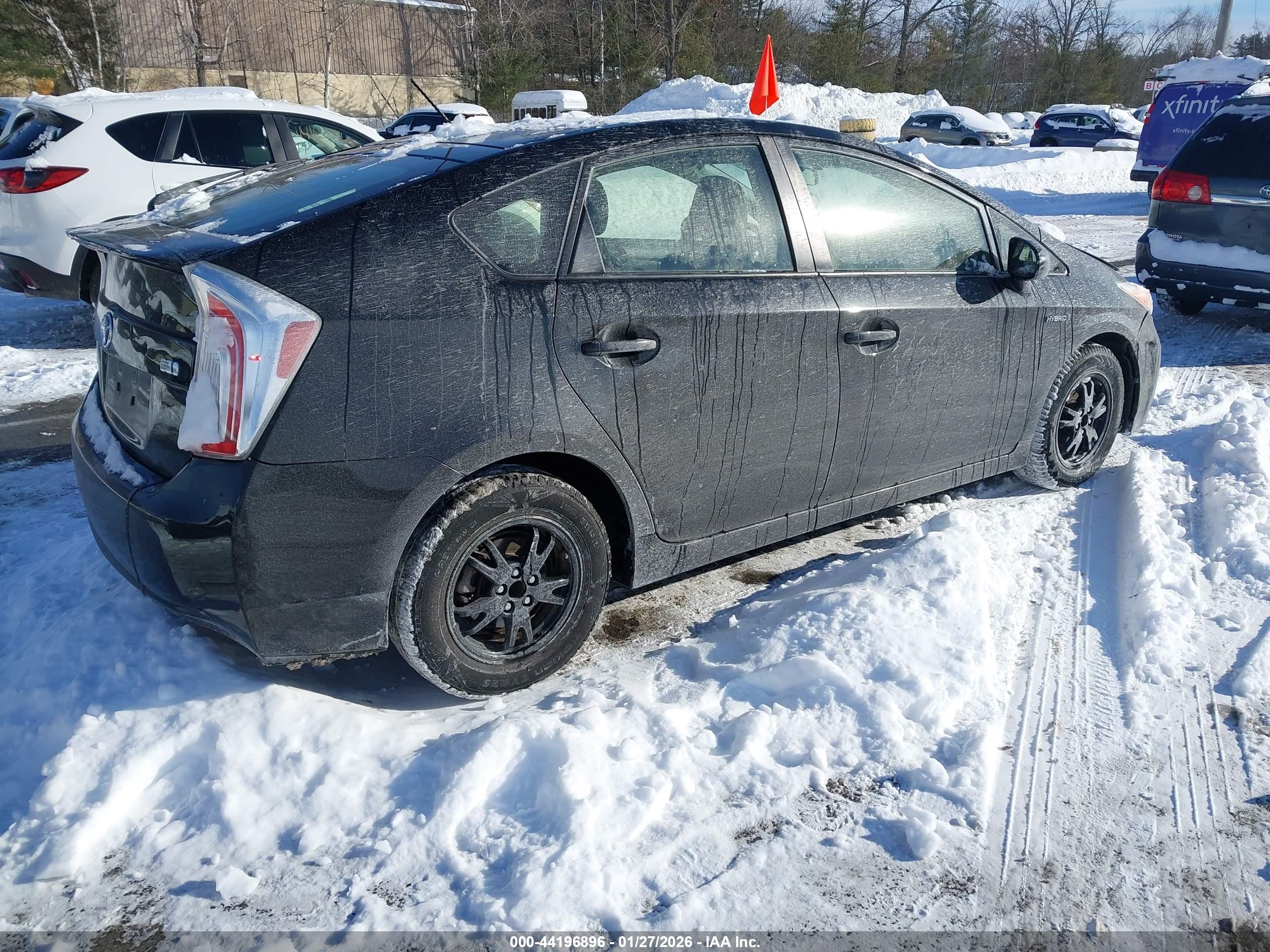 TOYOTA PRIUS image 4