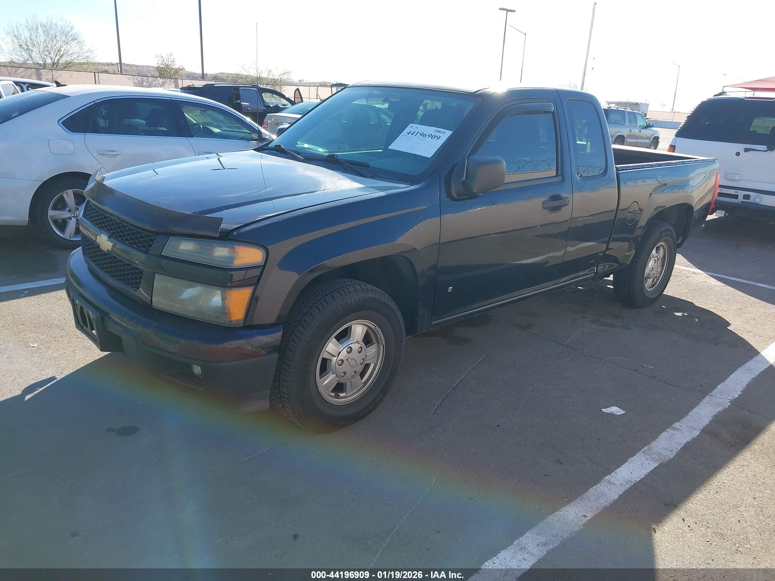 CHEVROLET COLORADO image 2