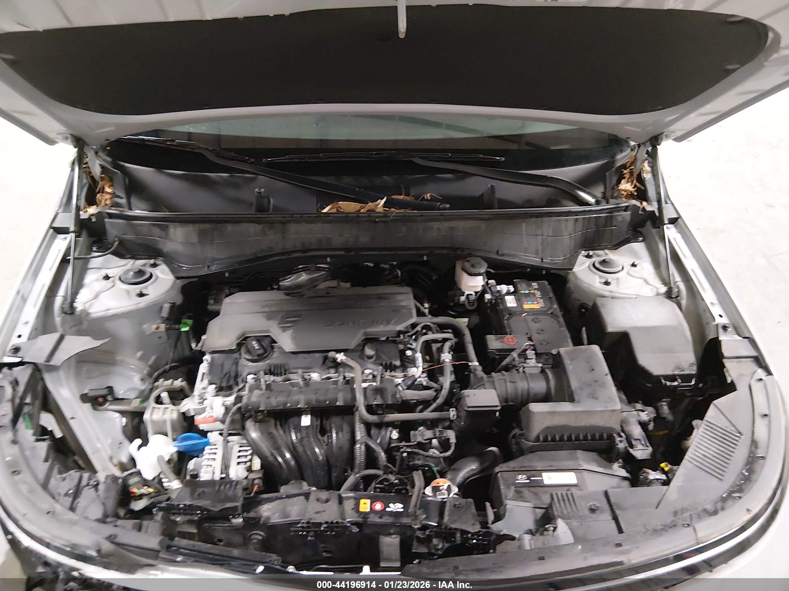 HYUNDAI KONA image 10