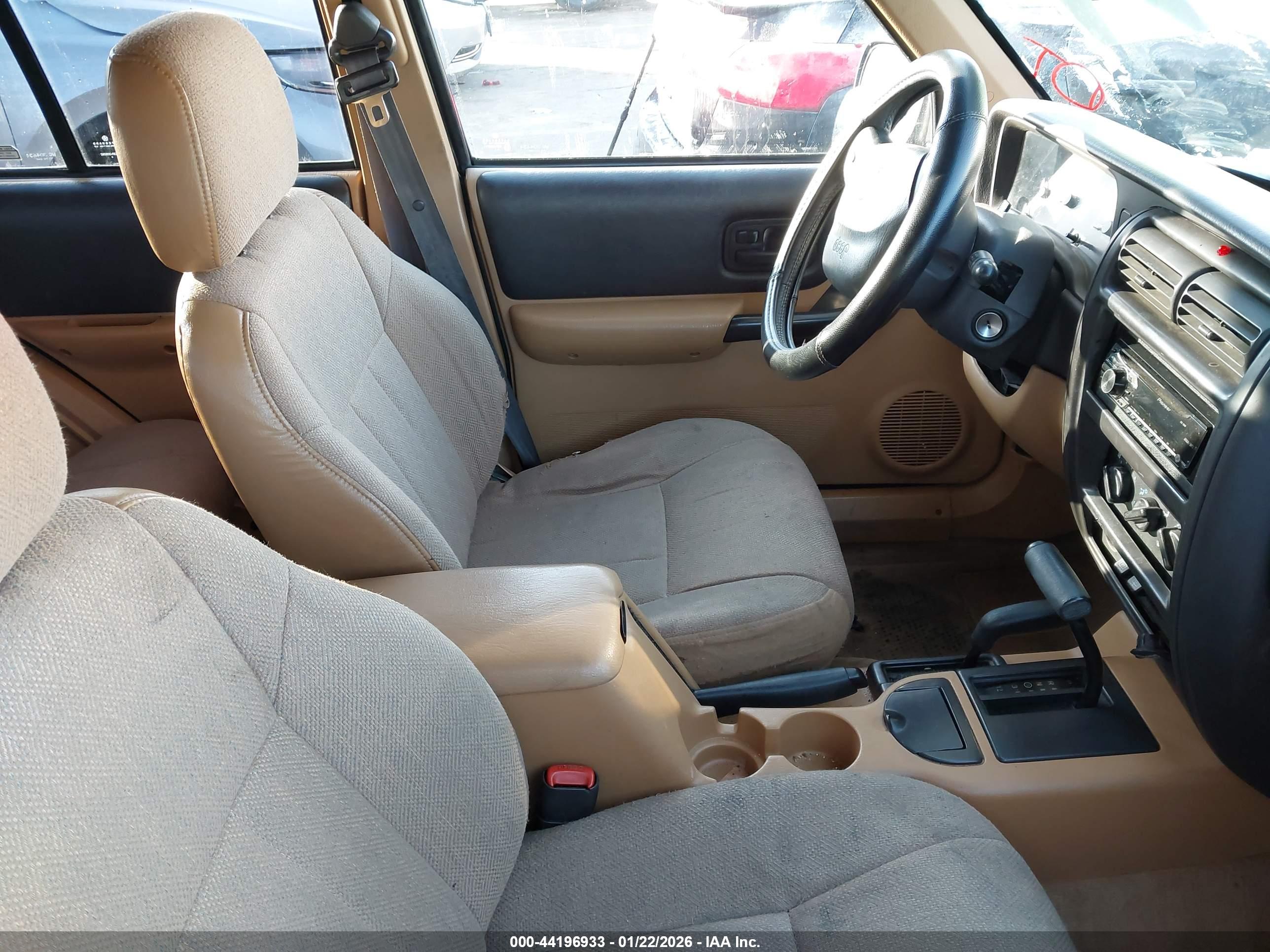 JEEP CHEROKEE image 5