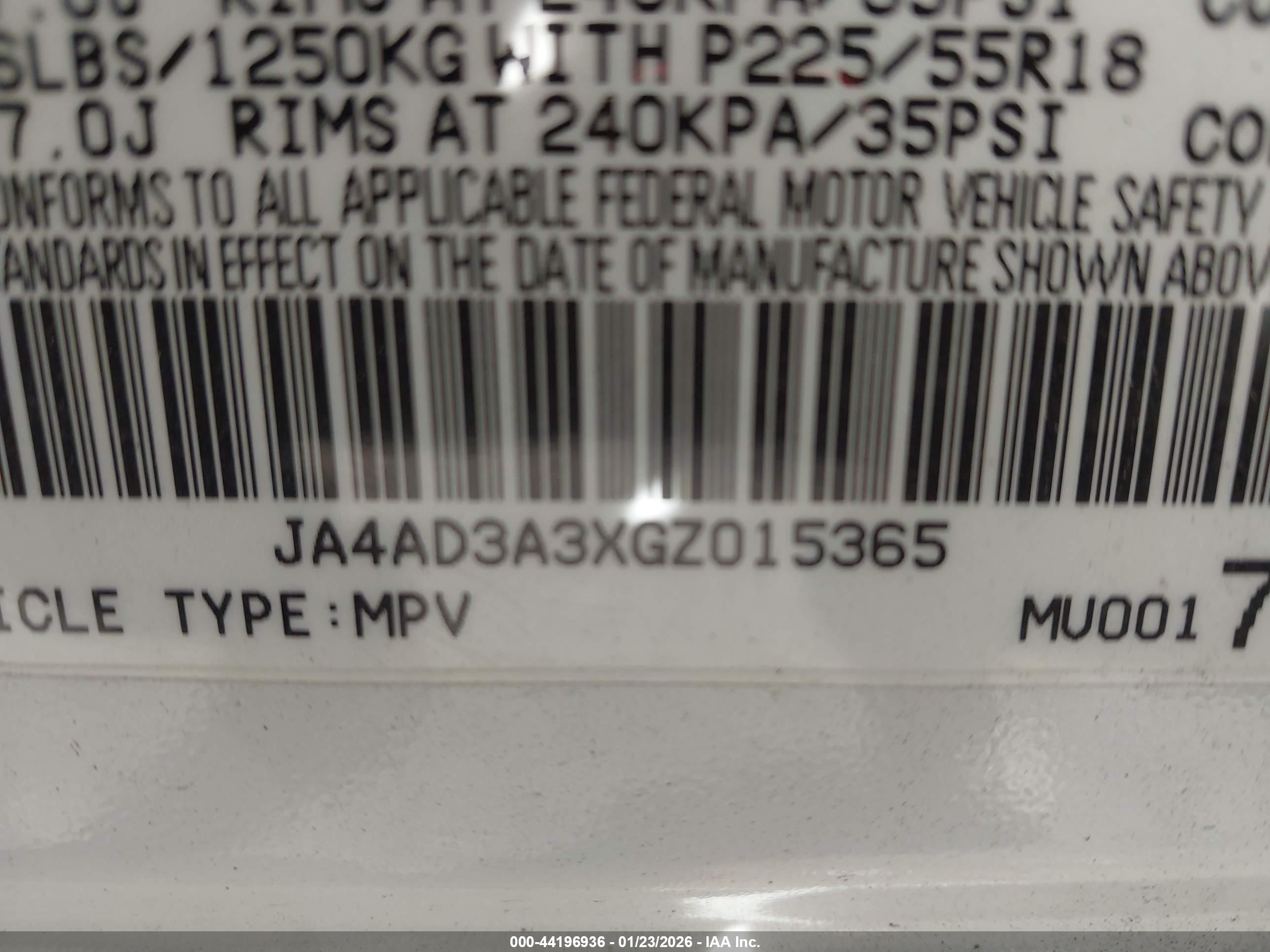 MITSUBISHI OUTLANDER image 9