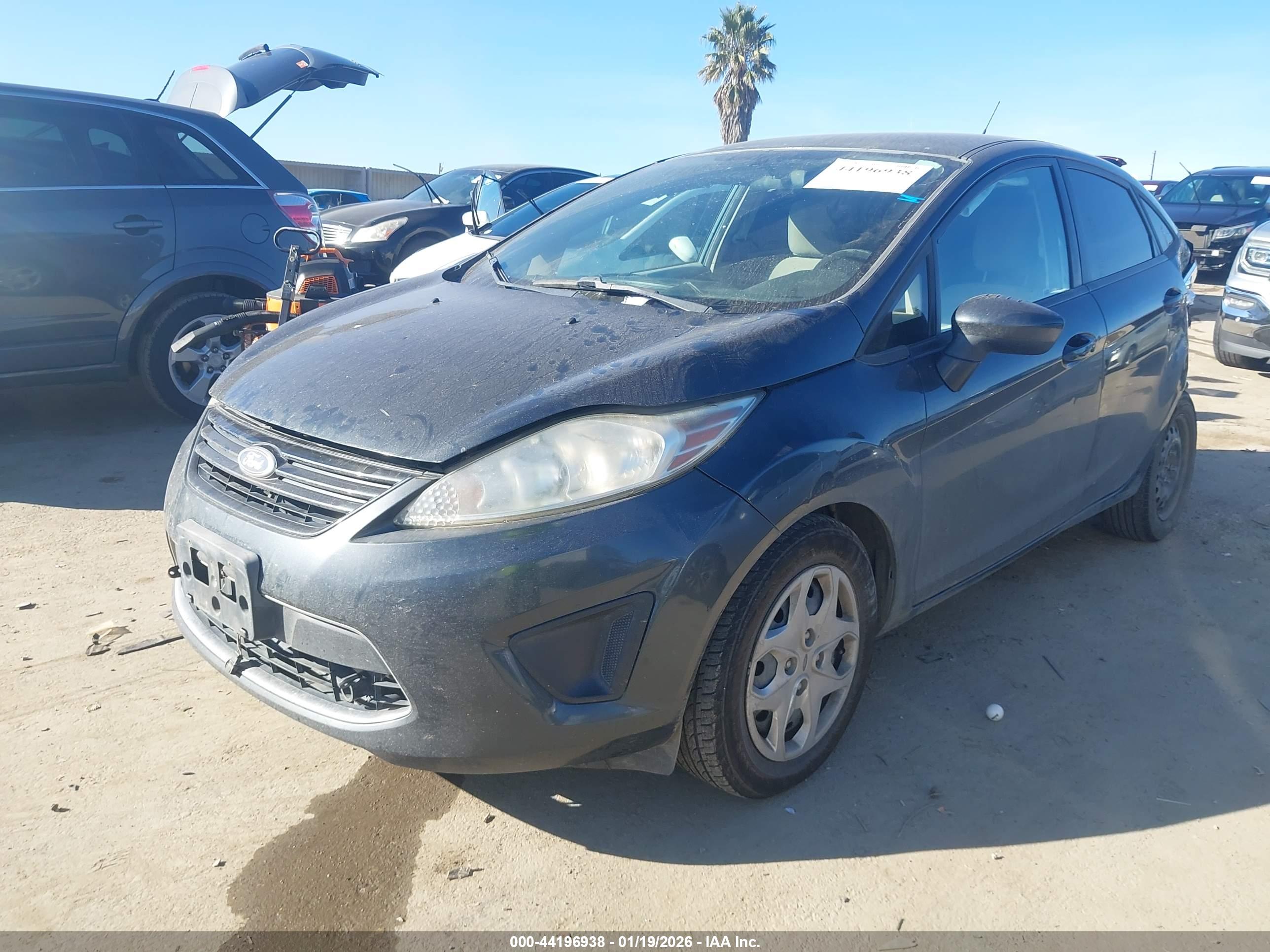 FORD FIESTA image 2