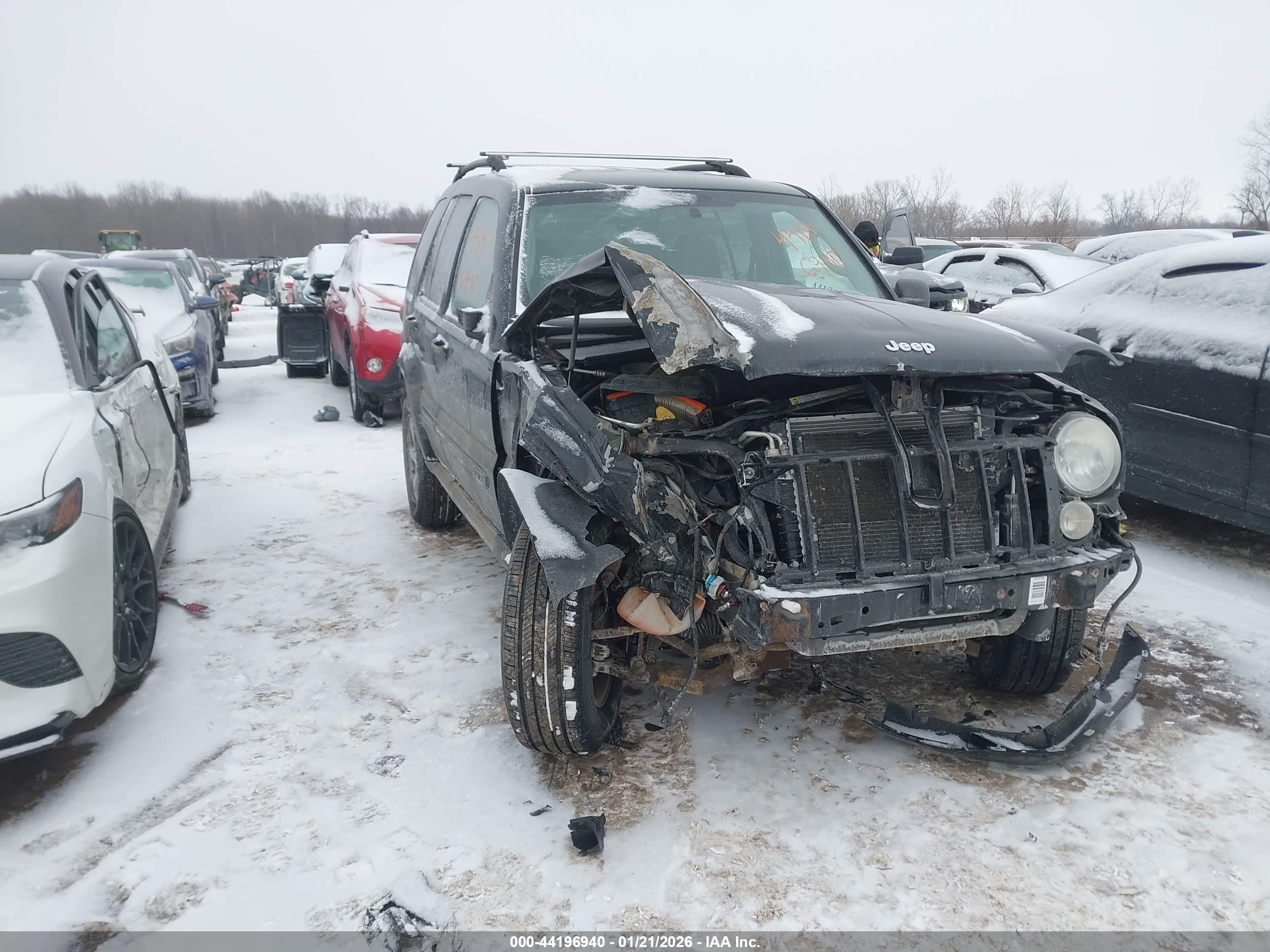 JEEP LIBERTY image 6