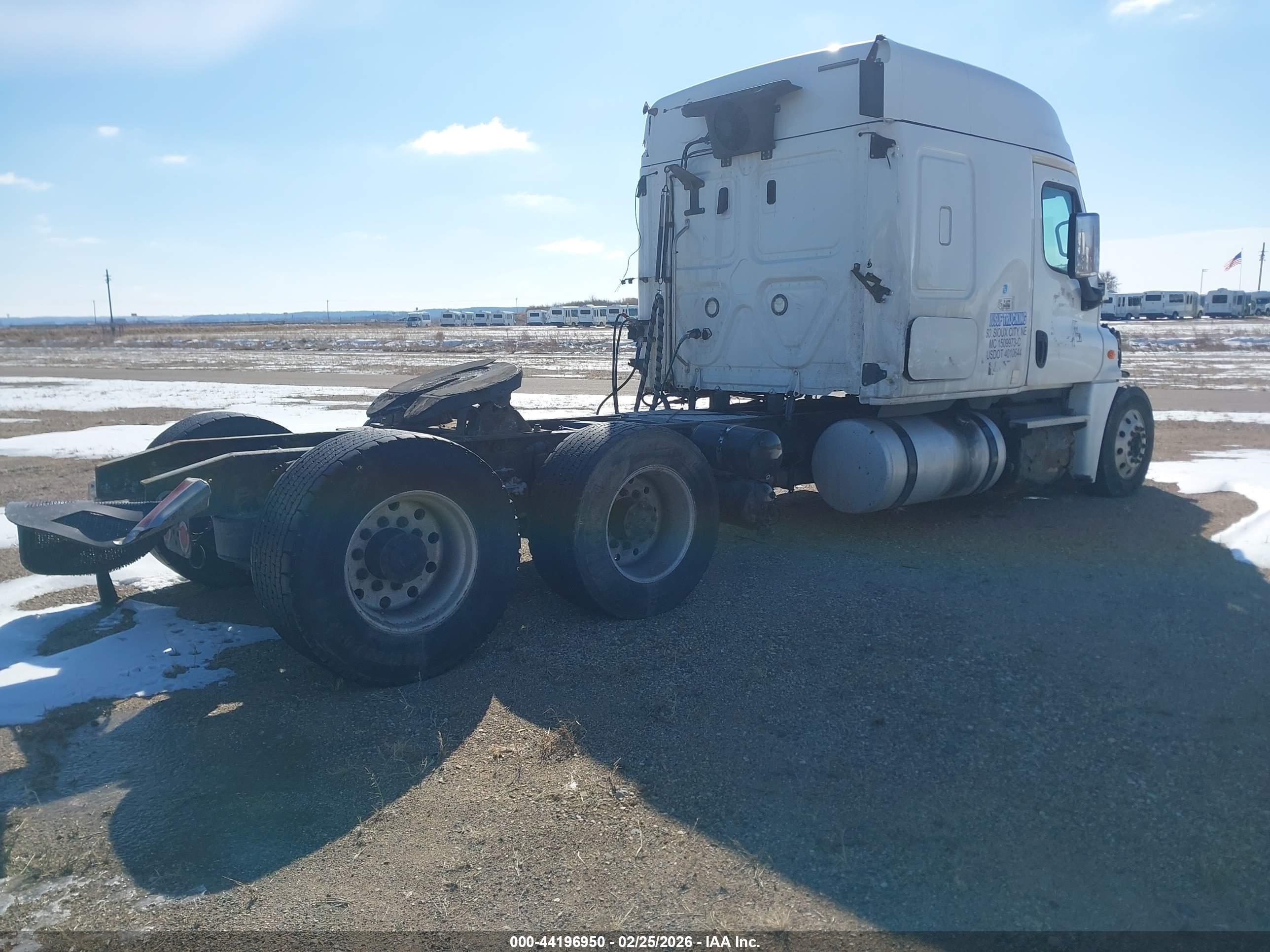 FREIGHTLINER CASCADIA image 4