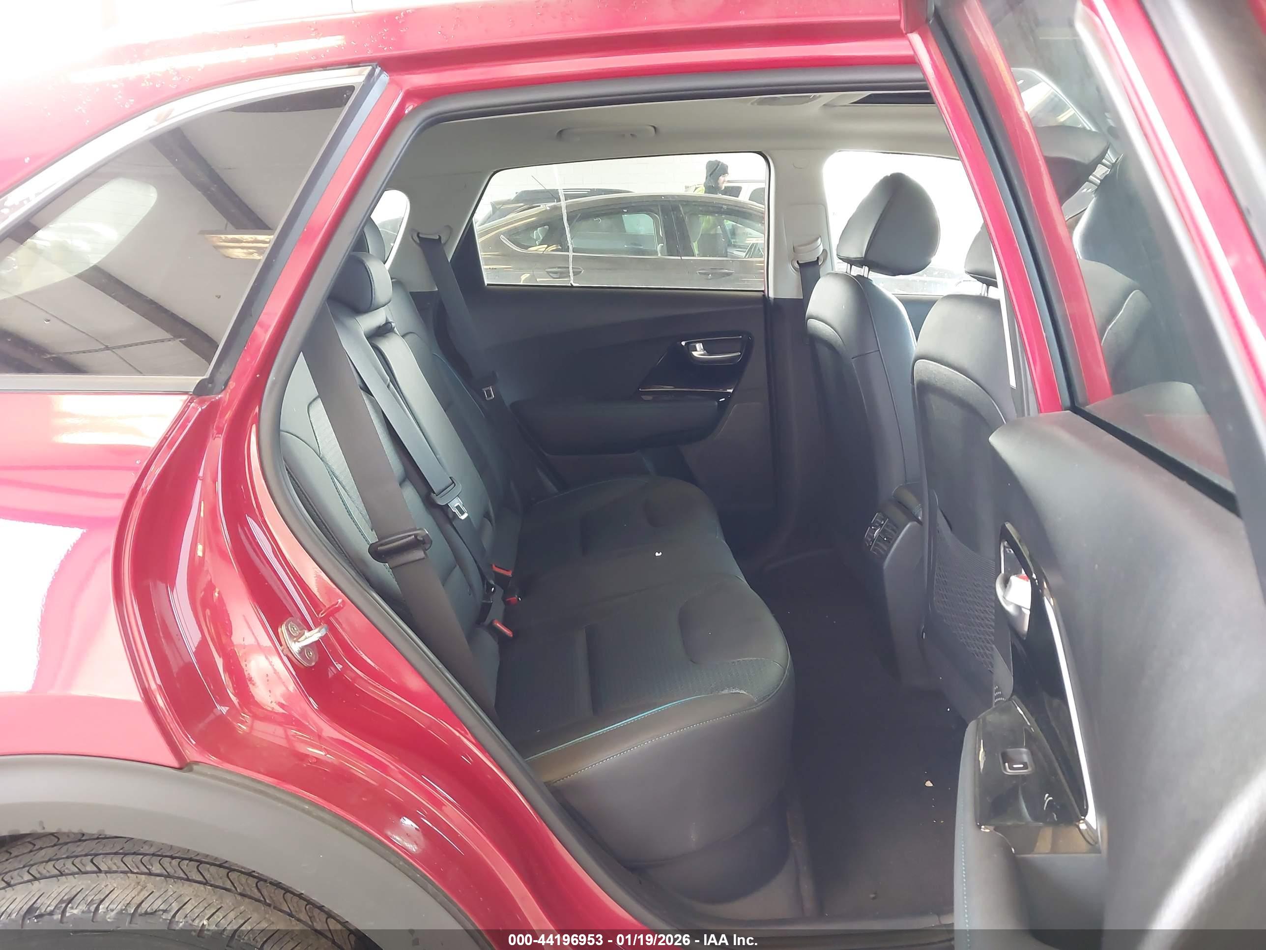 KIA NIRO image 8