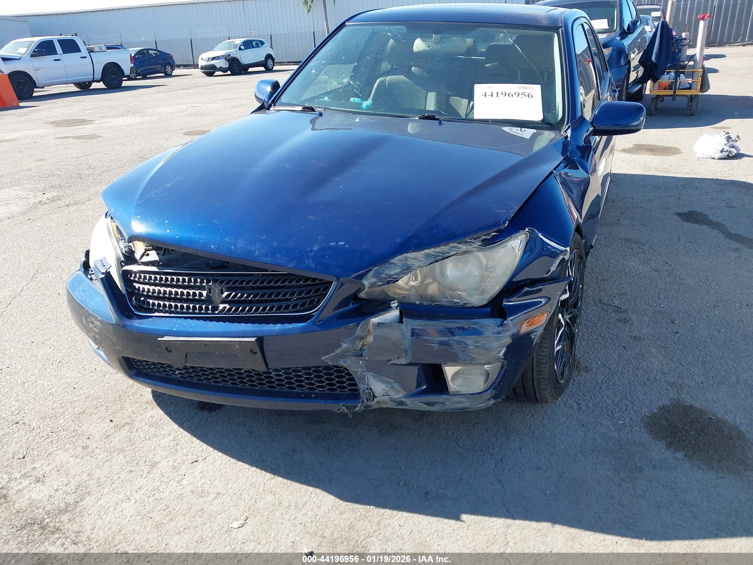 LEXUS IS image 6