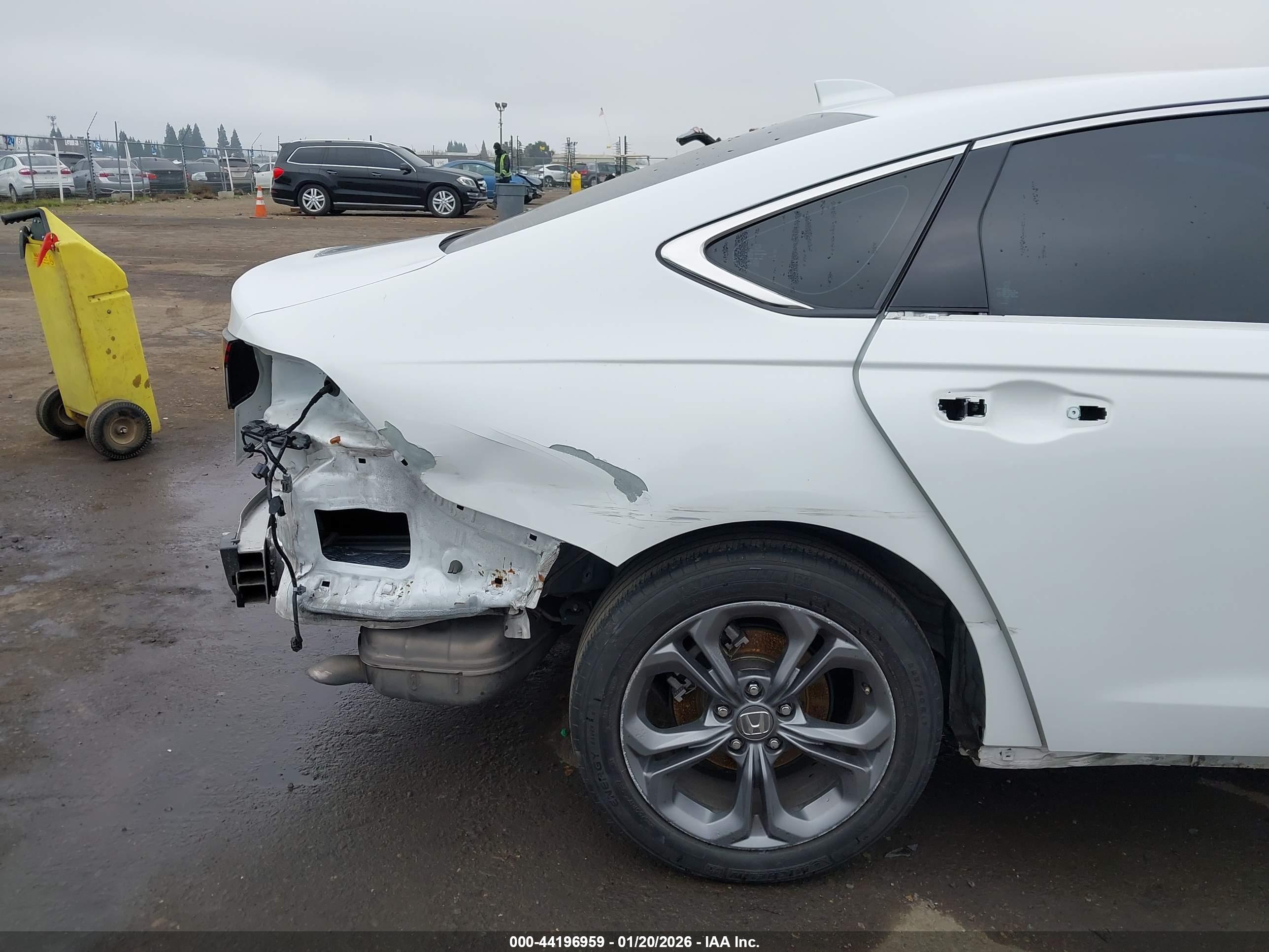 HONDA ACCORD image 6