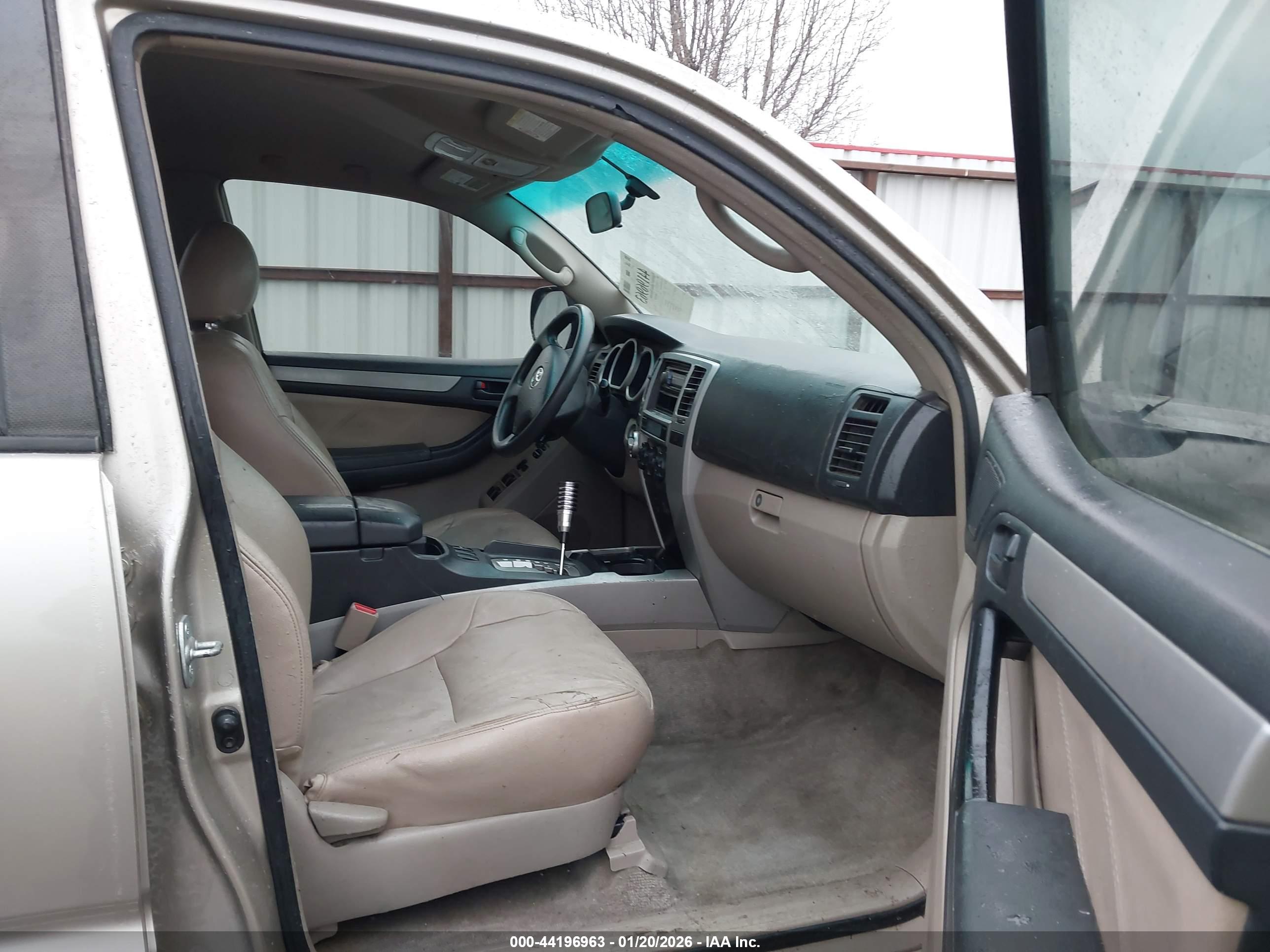 TOYOTA 4RUNNER image 5