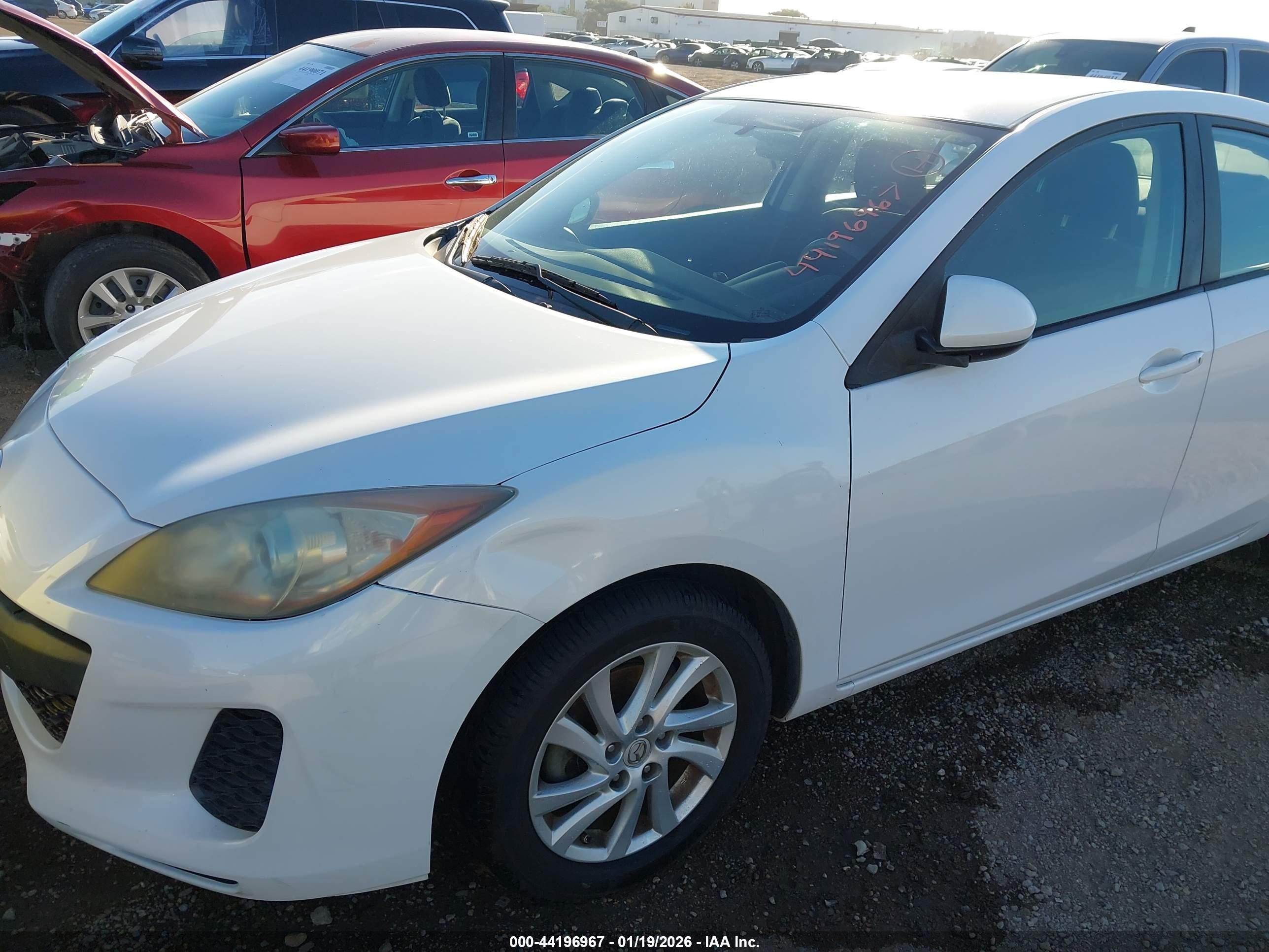 MAZDA MAZDA3 image 6