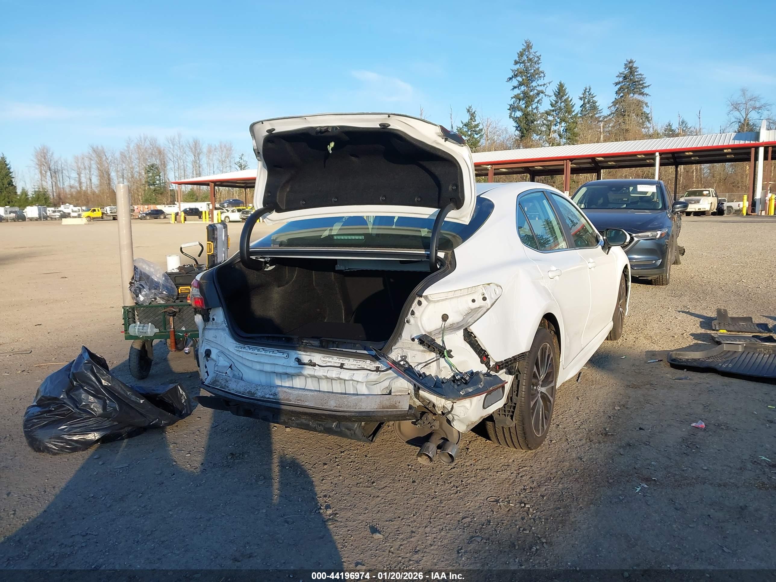 TOYOTA CAMRY image 4
