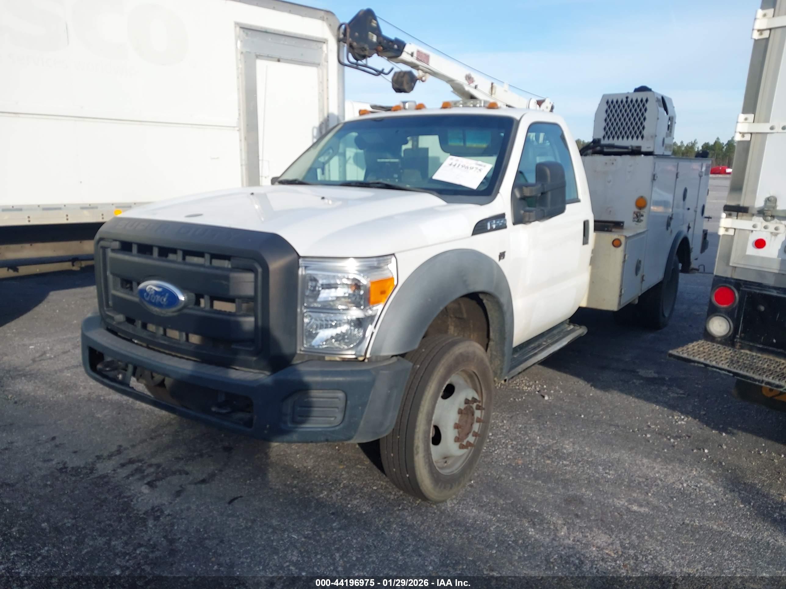 FORD F-550 image 2