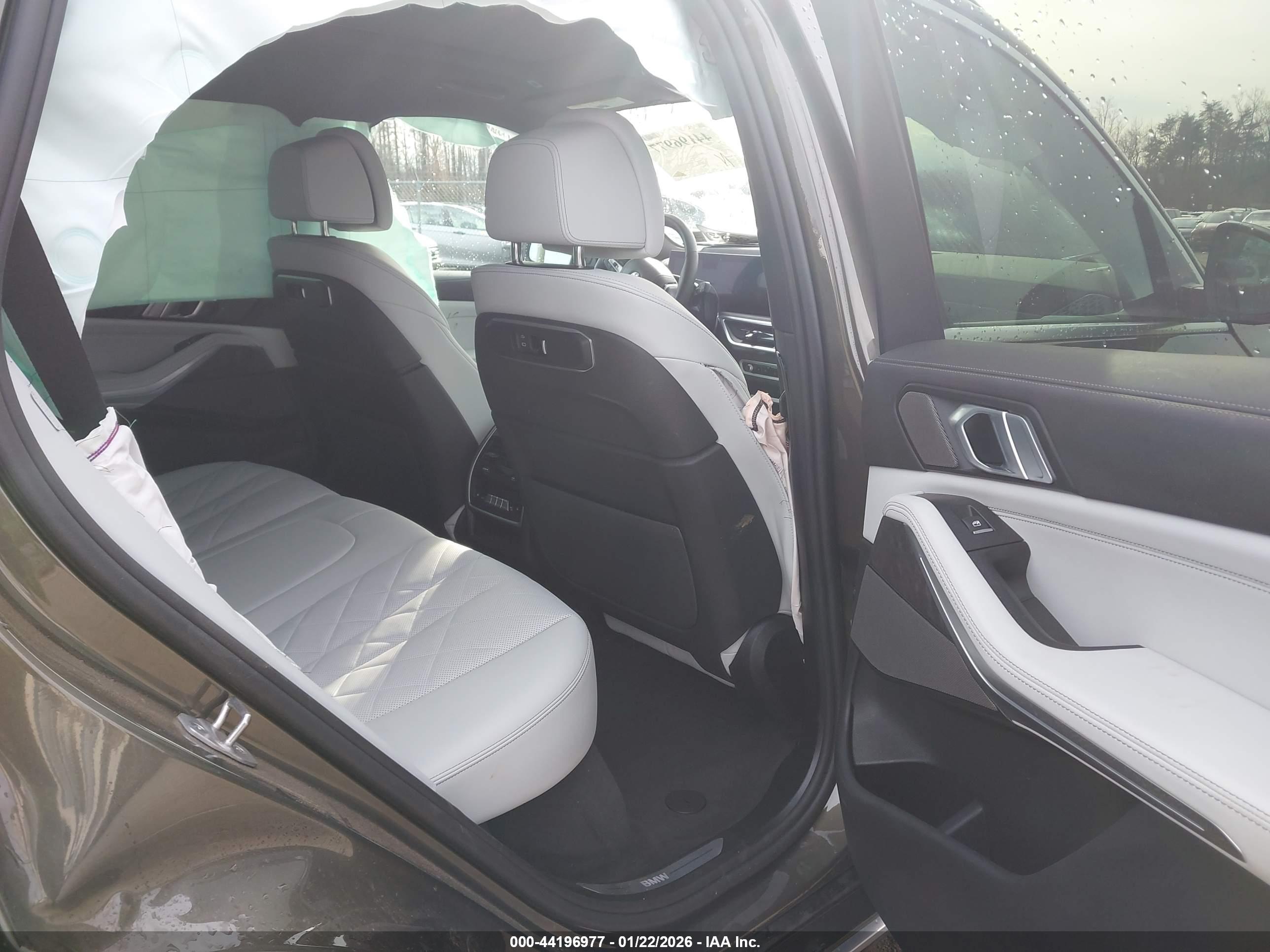 BMW X5 image 8