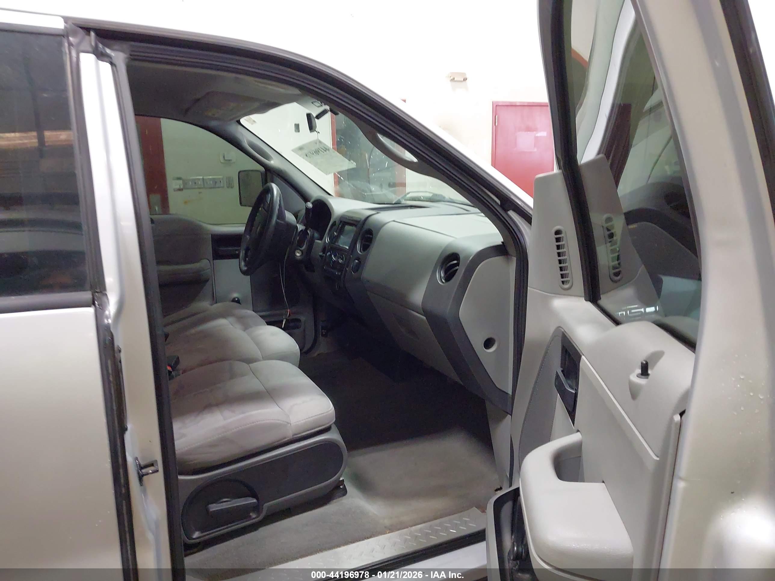 FORD F-150 image 5