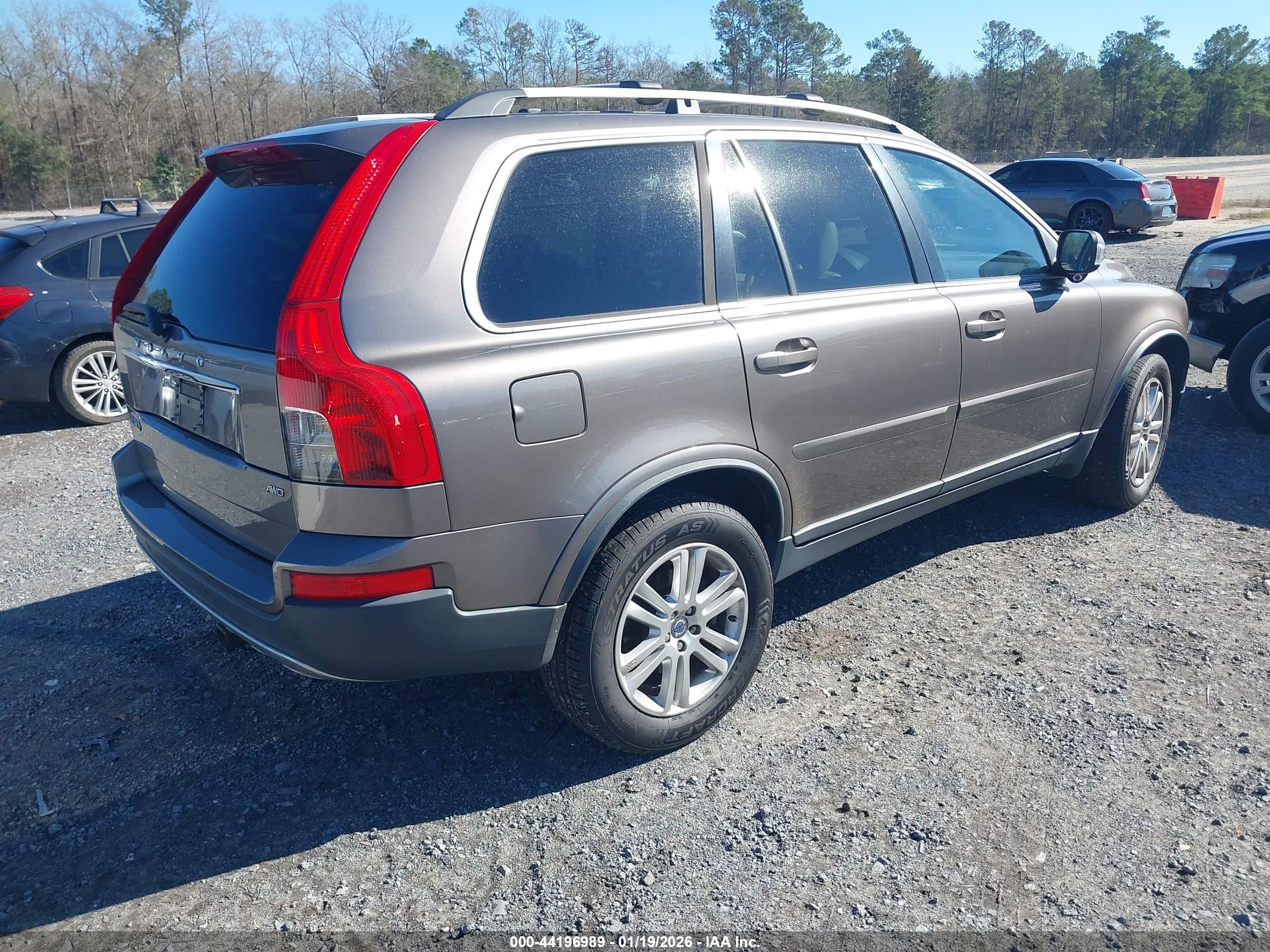 VOLVO XC90 image 4